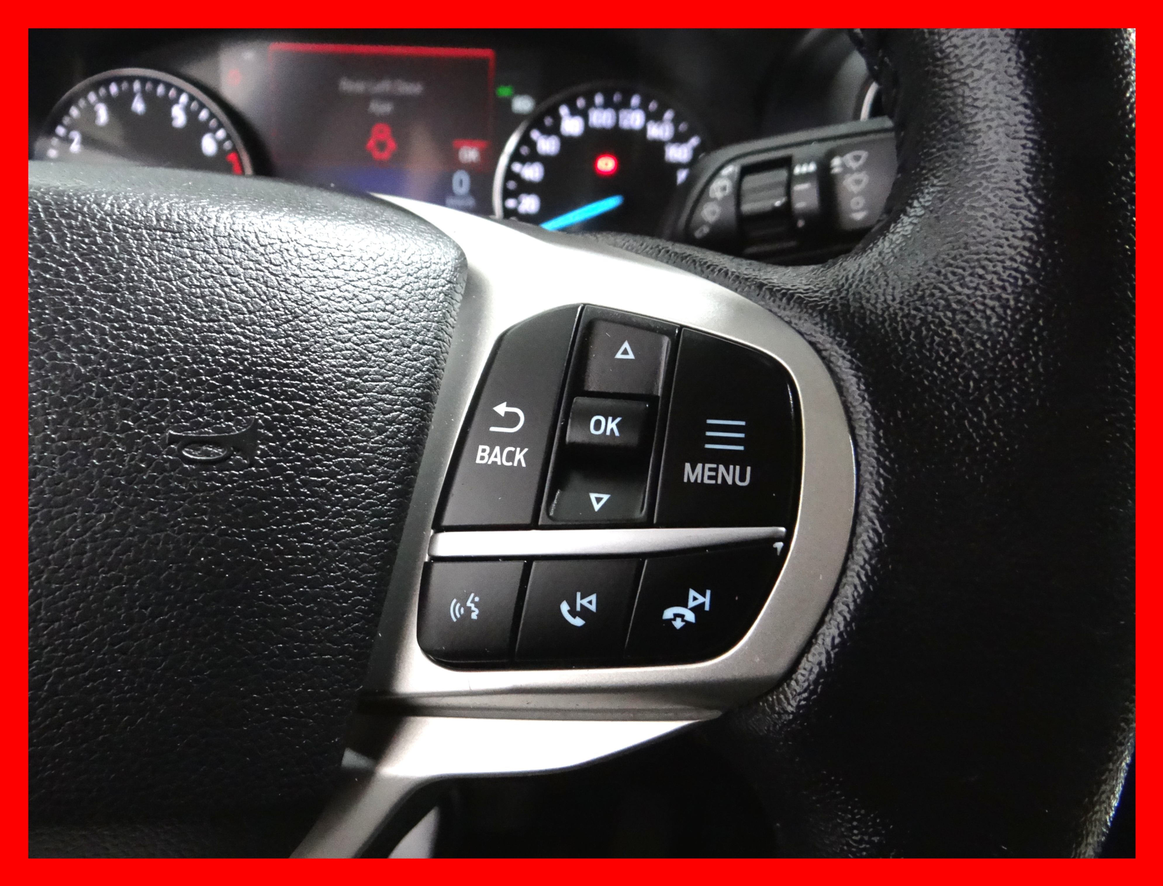 /carconnectiontoronto/2021-Ford-Explorer-7416594640254381.jpg