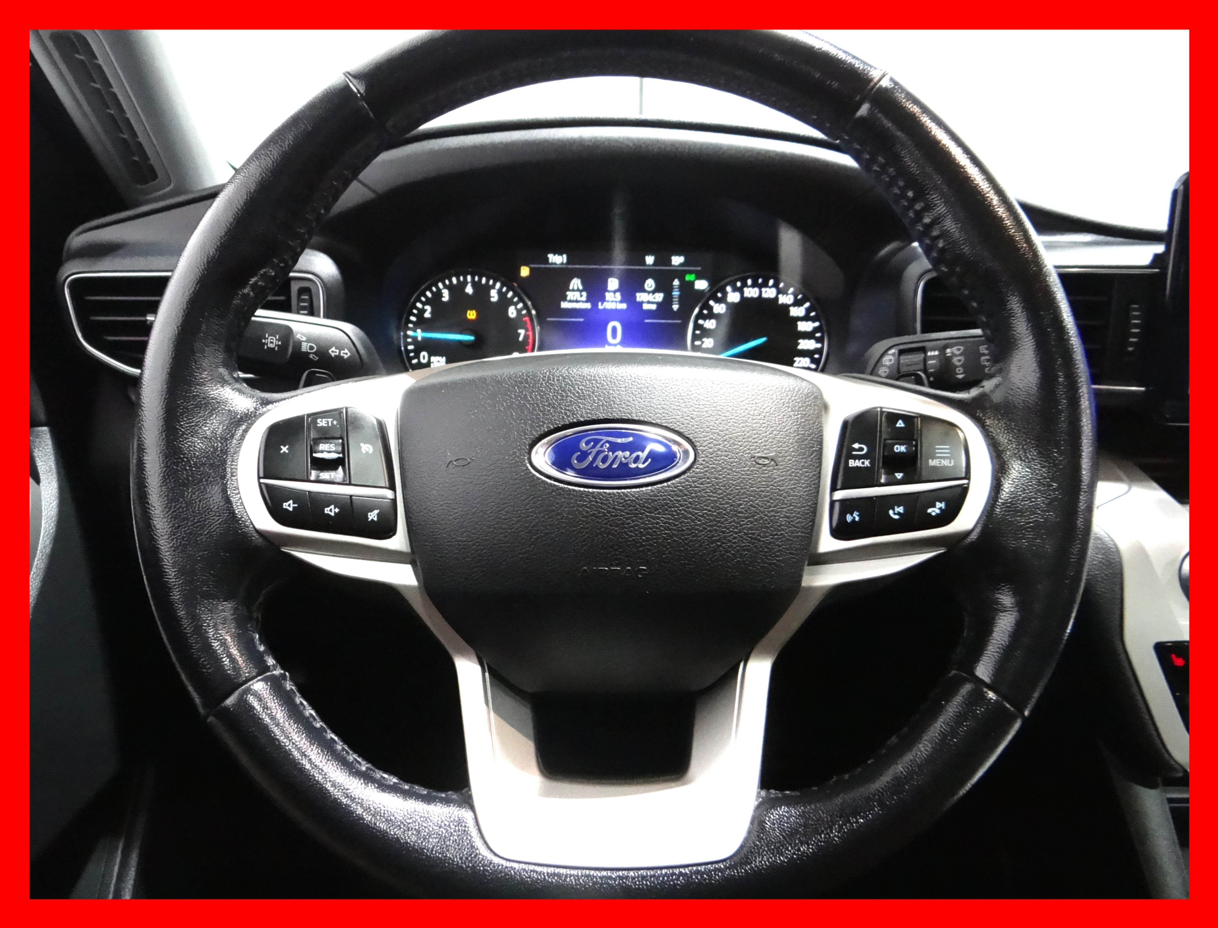/carconnectiontoronto/2021-Ford-Explorer-7829889131375567.jpg