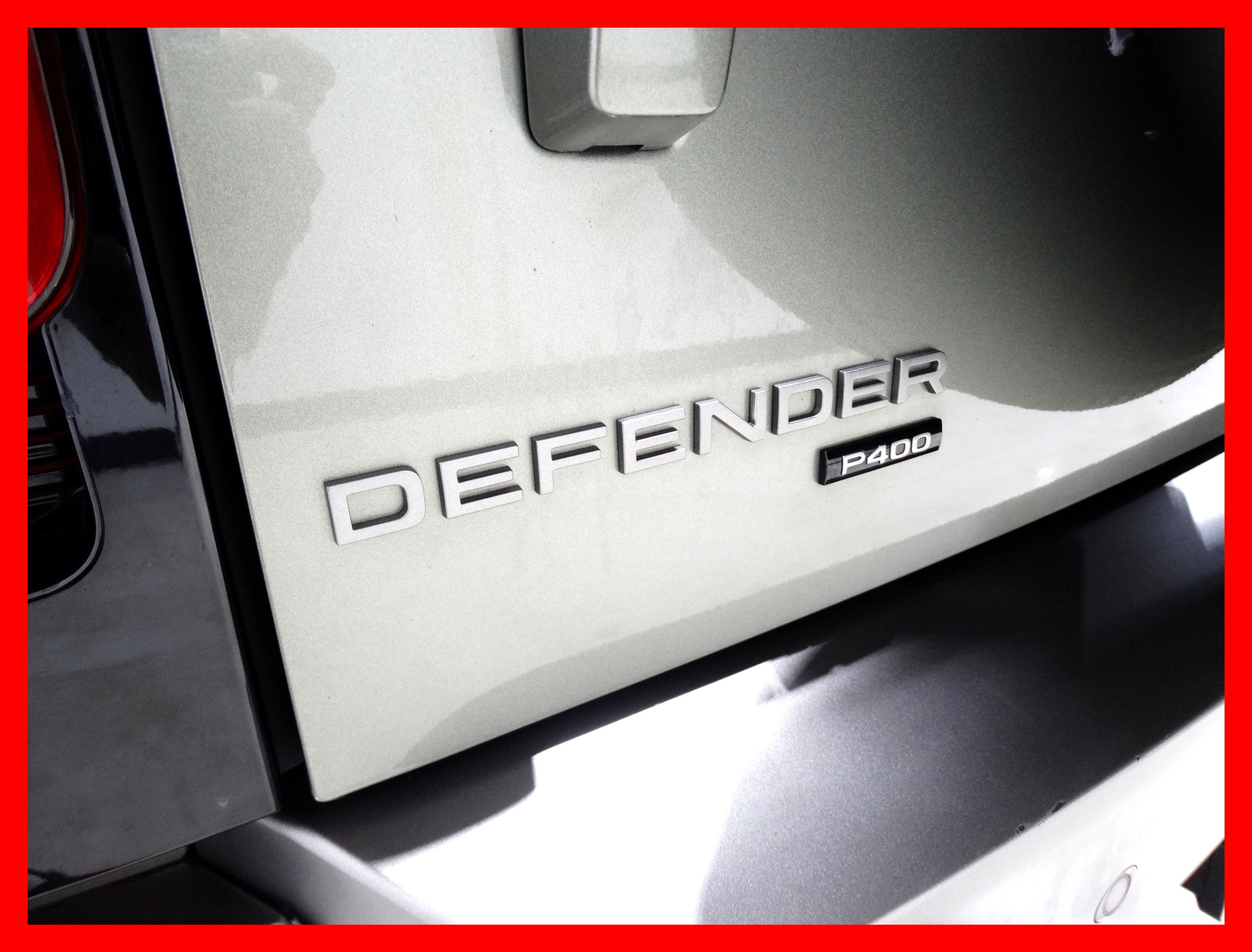 /carconnectiontoronto/2021-LandRover-Defender-1214533612709503.jpg