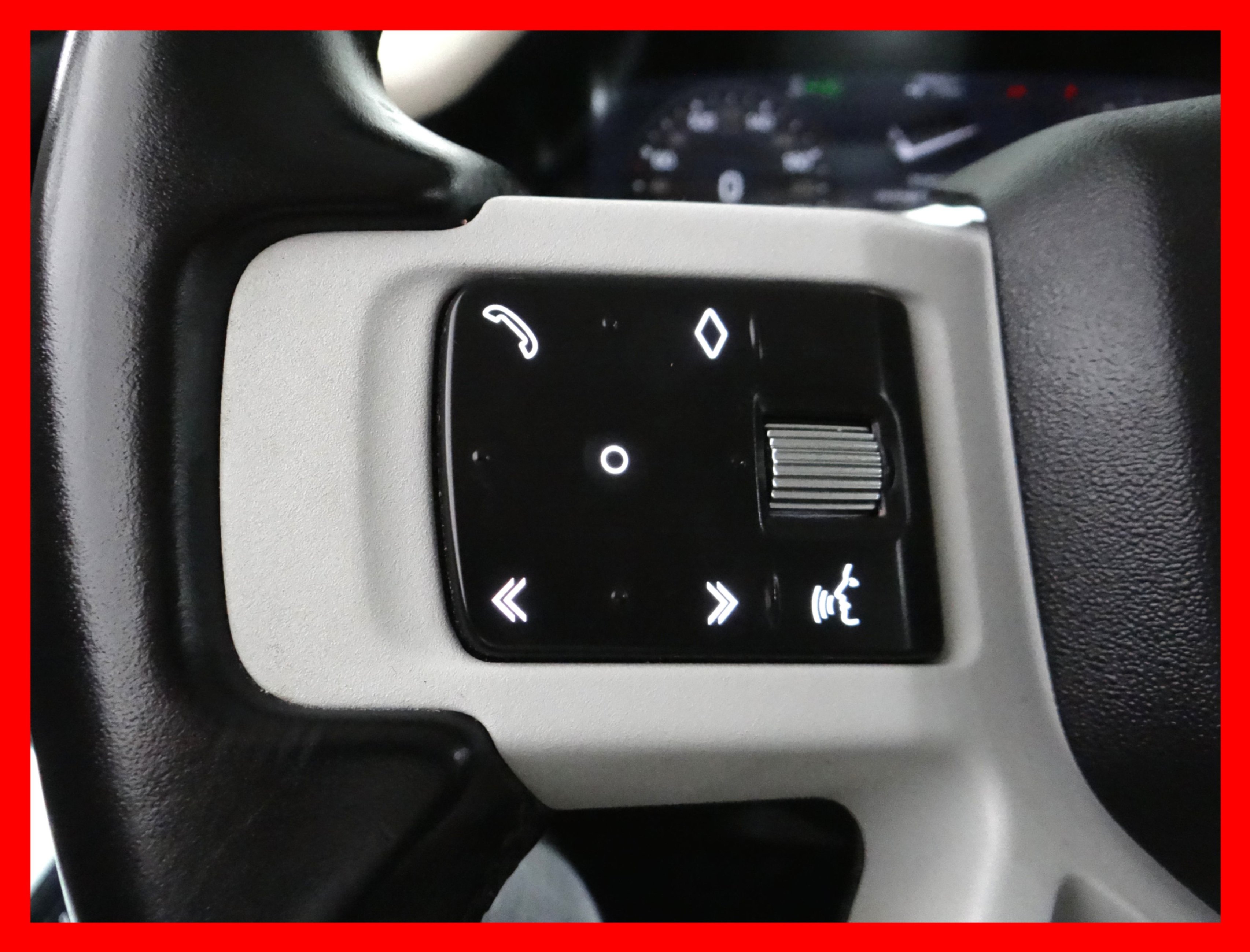 /carconnectiontoronto/2022-LandRover-Defender-93897677047485.jpg