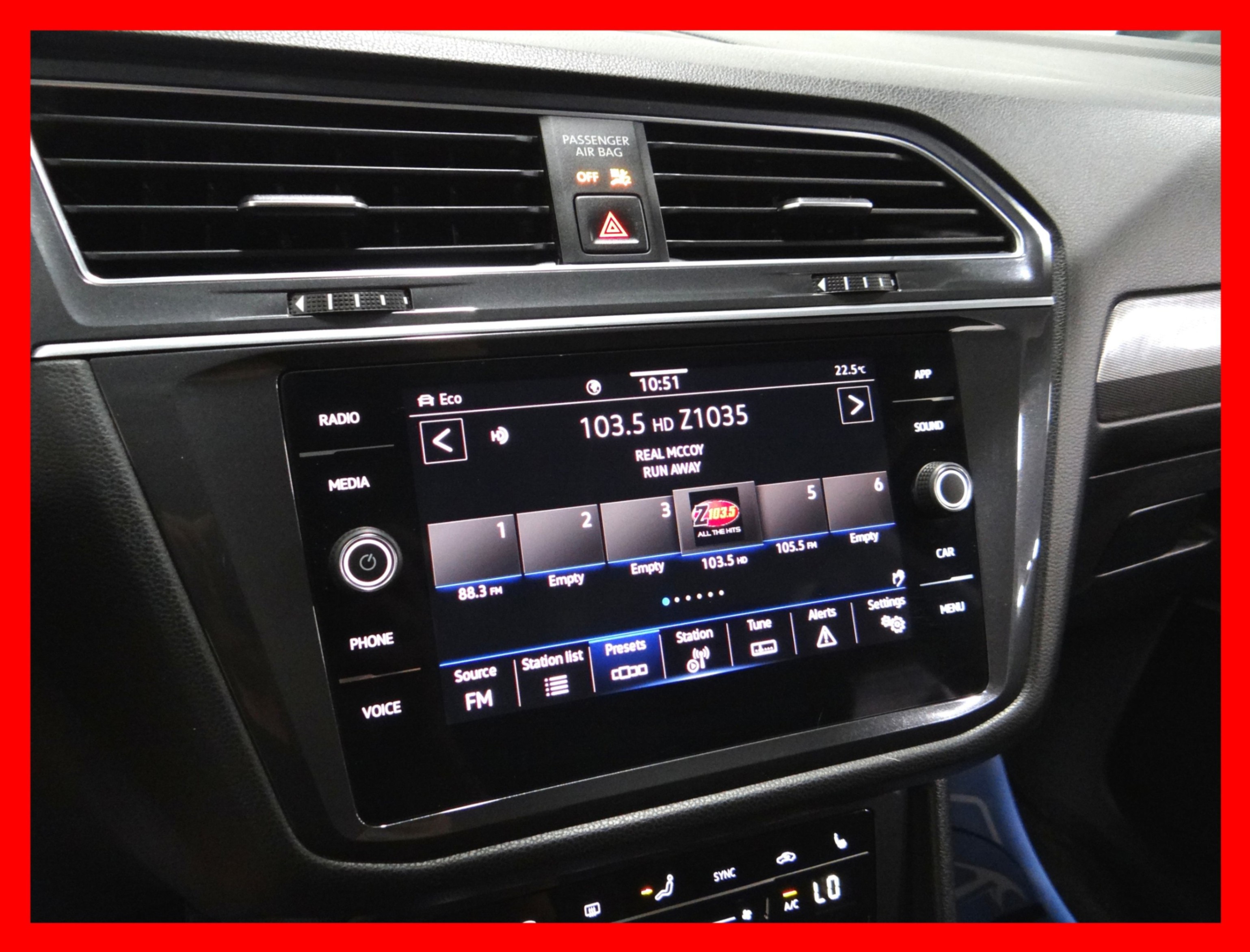 /carconnectiontoronto/2023-Volkswagen-Tiguan-5843510792690438.jpg