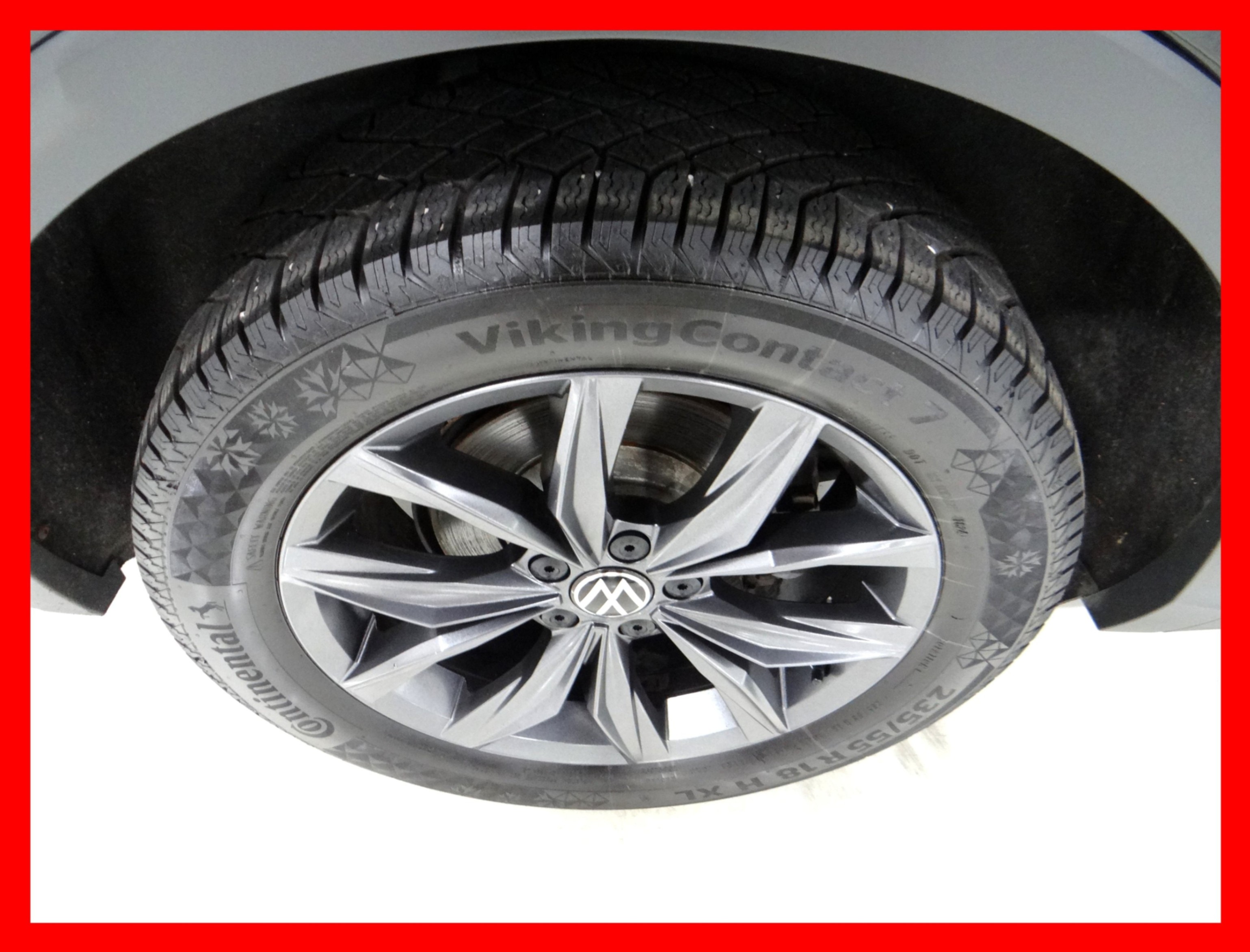 /carconnectiontoronto/2023-Volkswagen-Tiguan-6145526289465353.jpg
