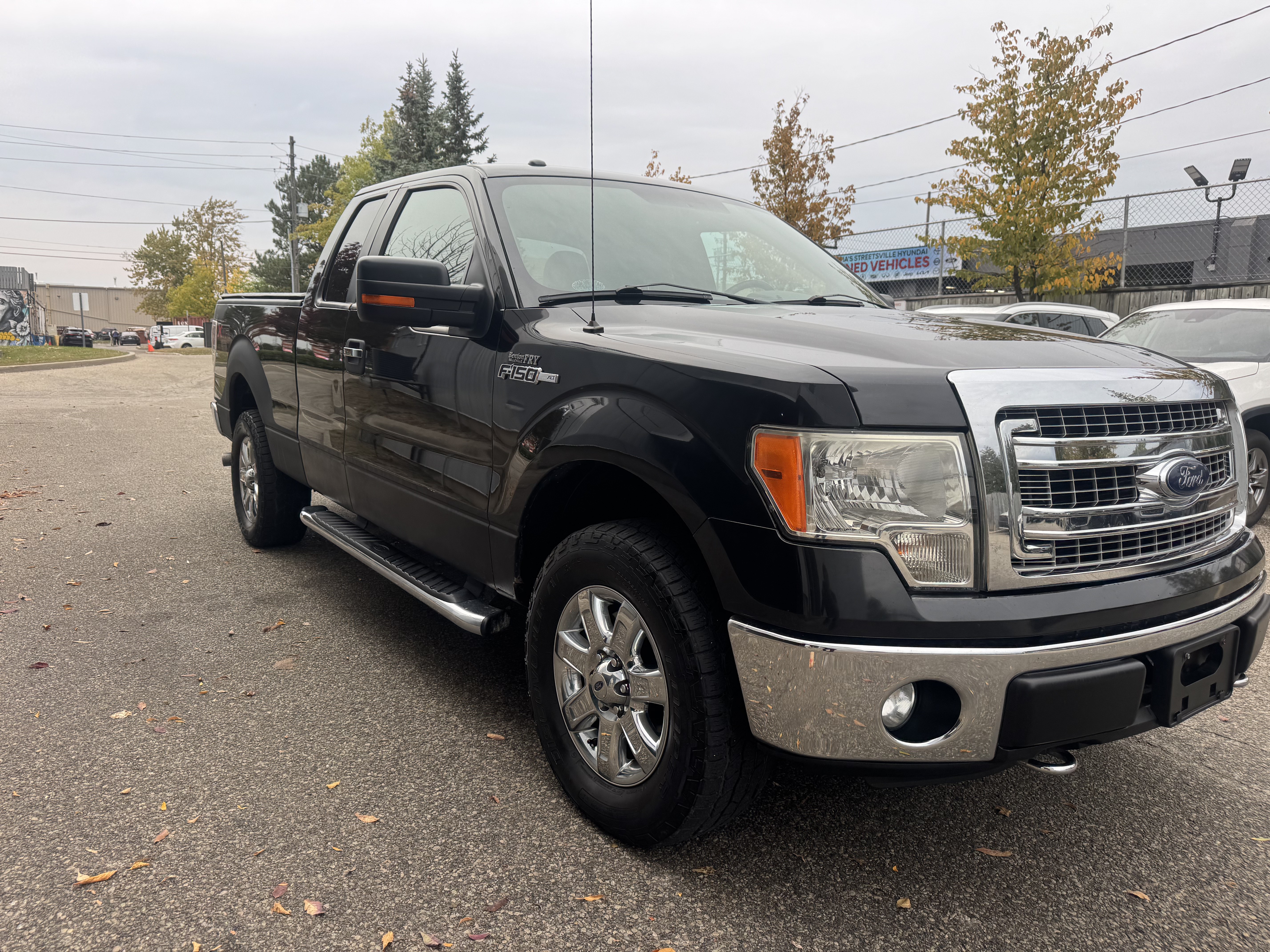 2013 Ford F-150 4WD SuperCab 145" XL