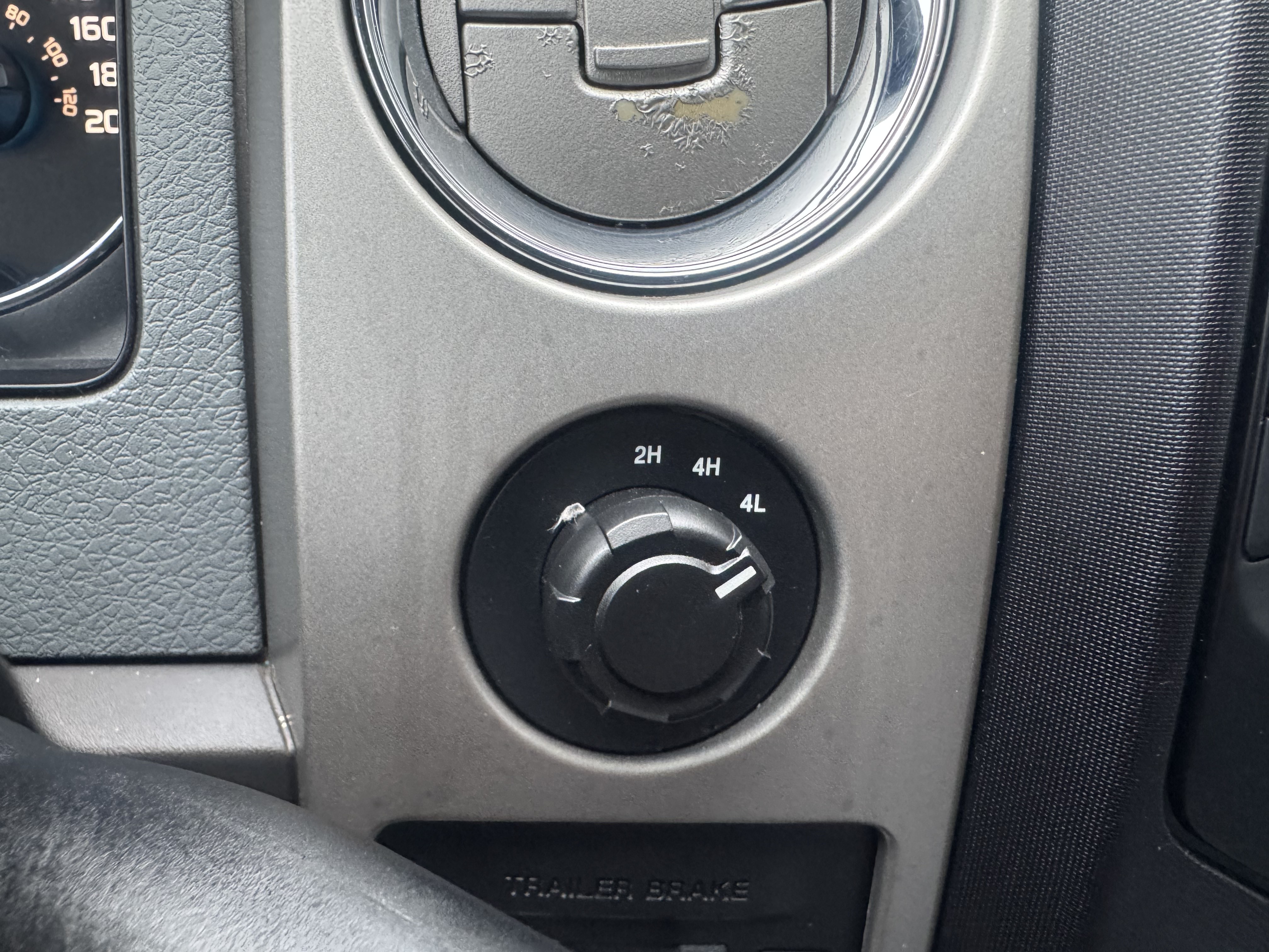 2013 Ford F-150 4WD SuperCab 145" XL