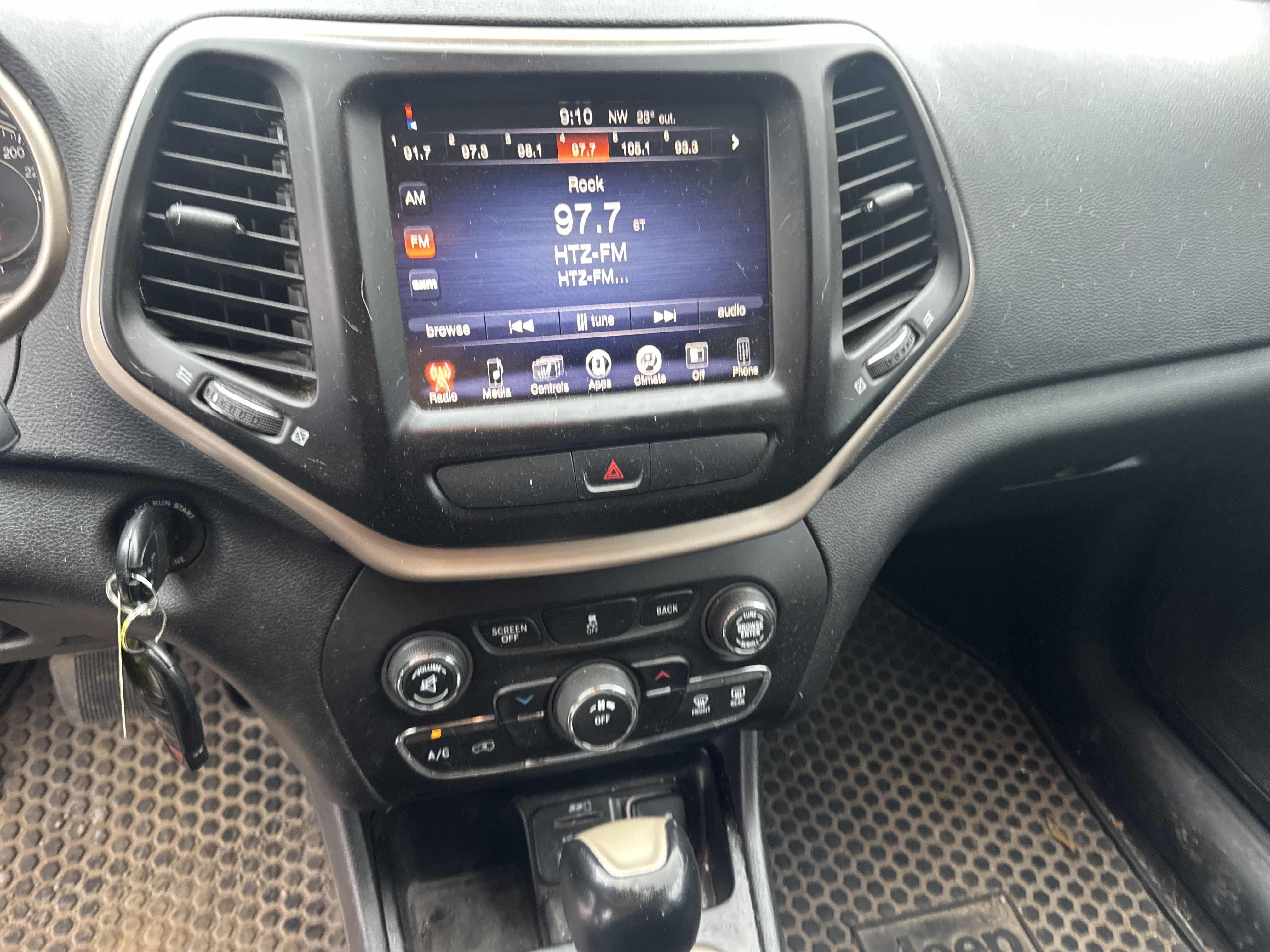 /carzrus/2016-Jeep-Cherokee-5180909491881547.jpg