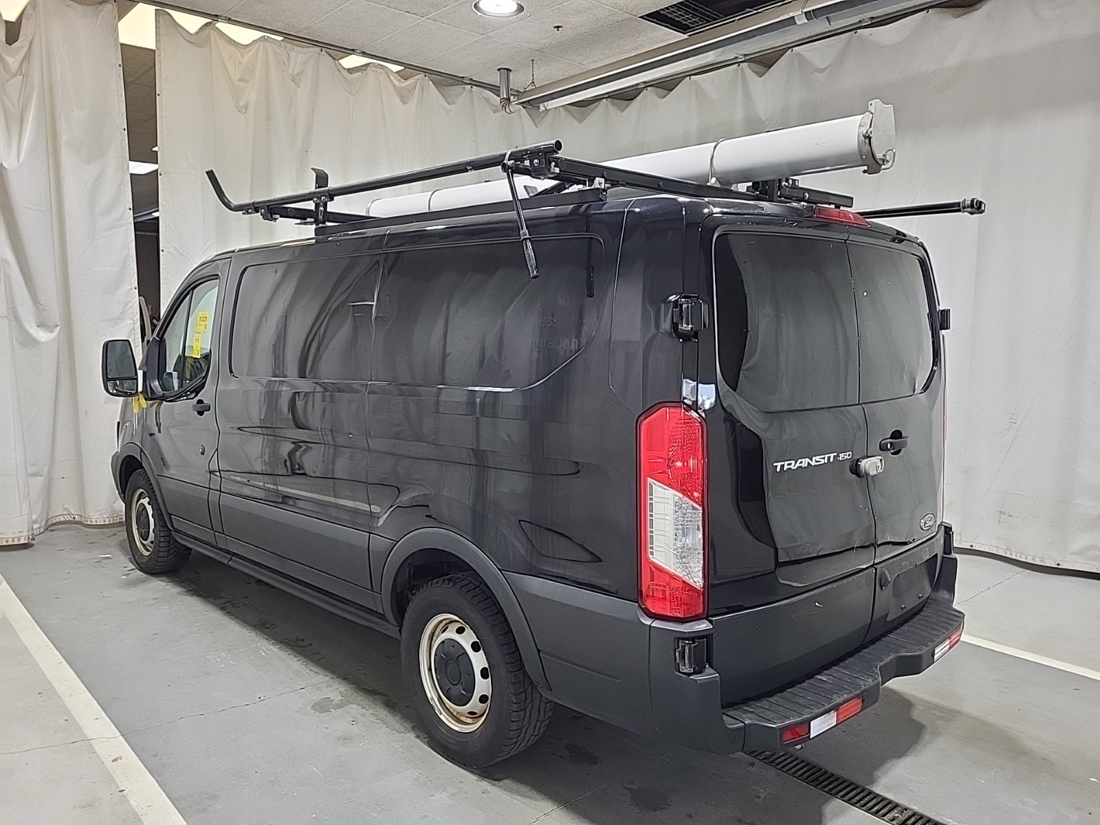 /carzrus/2019-Ford-Transit-6428117114512366.jpg