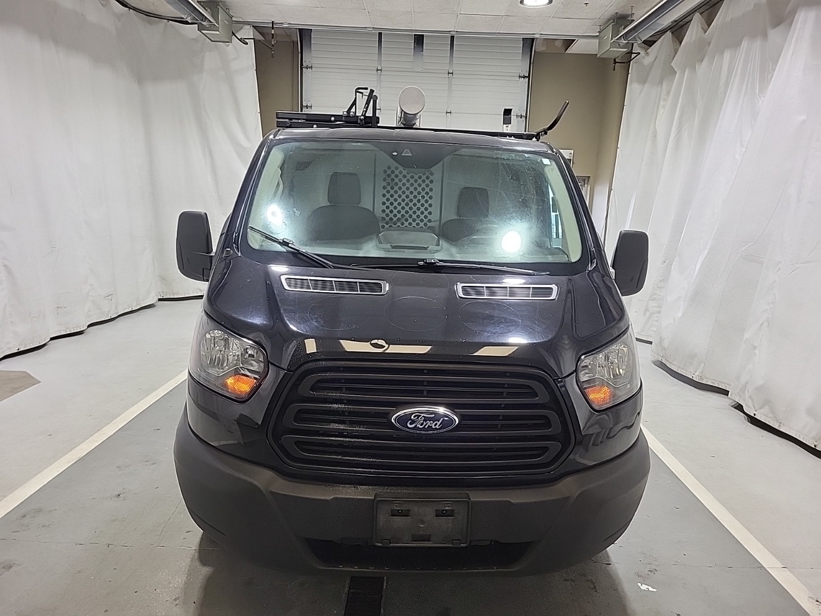 /carzrus/2019-Ford-Transit-8986489171672227.jpg