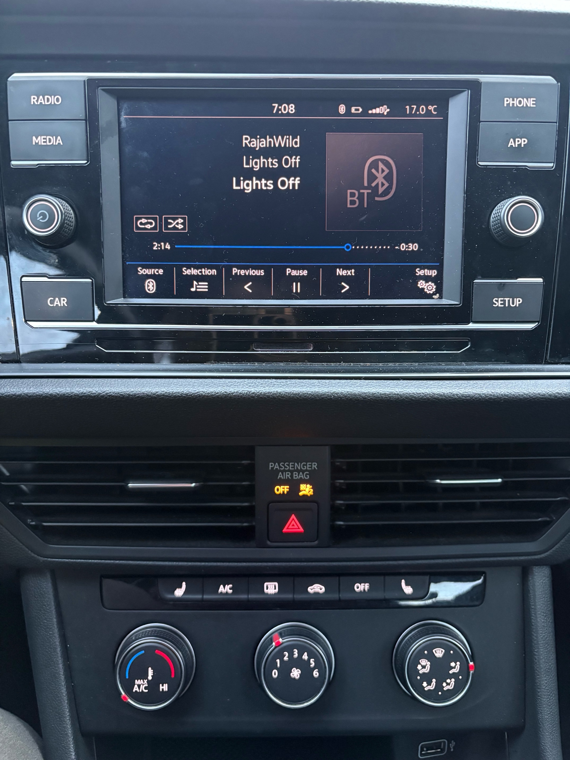 /carzrus/2019-Volkswagen-Jetta-8423366790689568.jpg