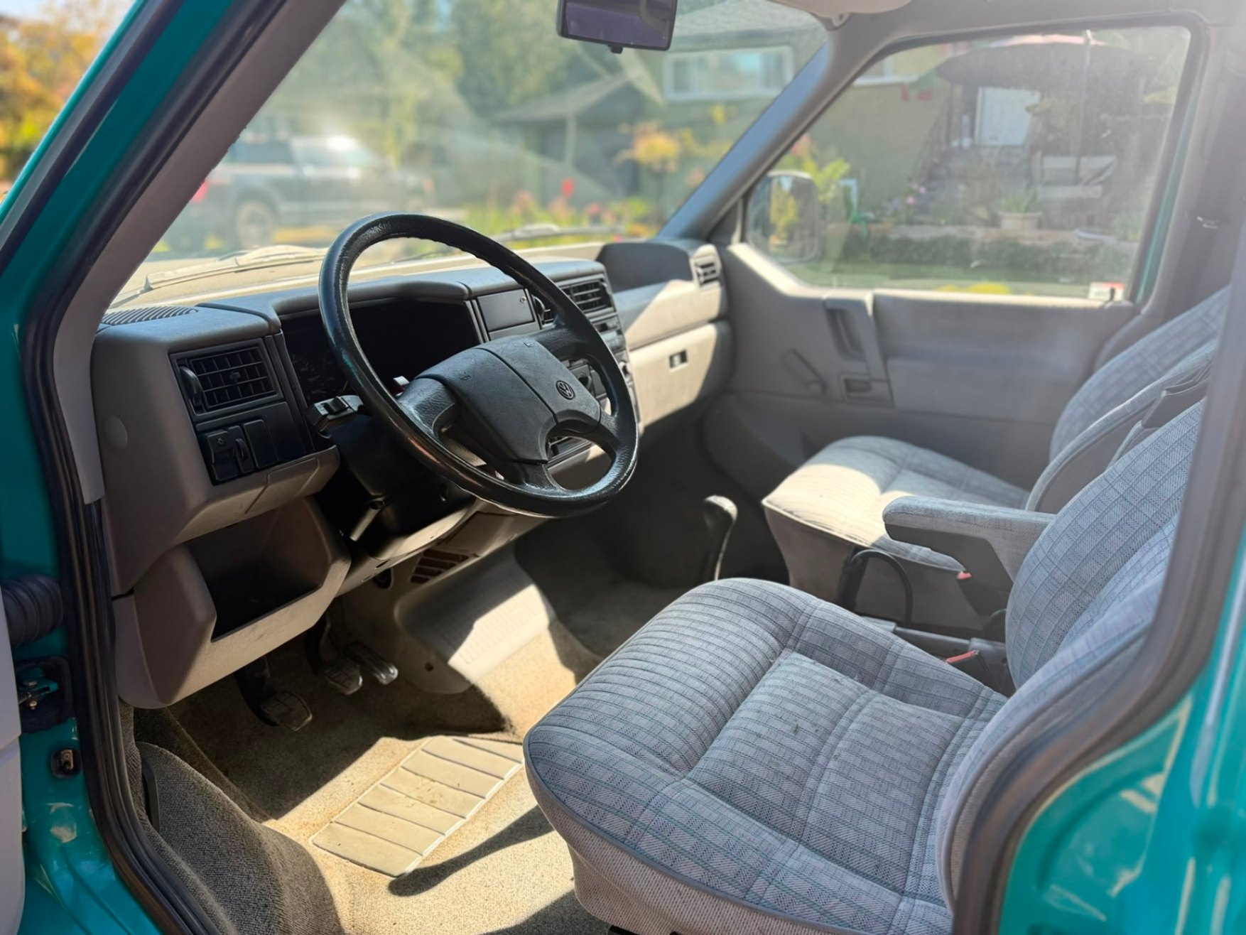 /choosesuperauto/1993-Volkswagen-EuroVan-7440732659224494.jpg