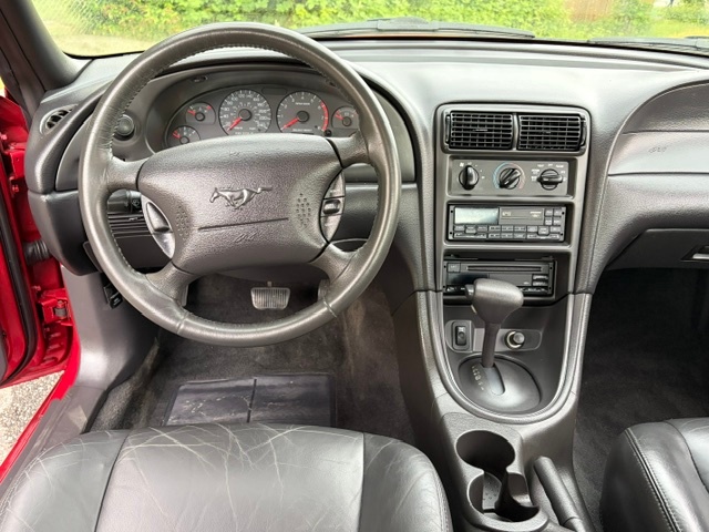 /choosesuperauto/2000-Ford-Mustang-5626147582032384.jpg