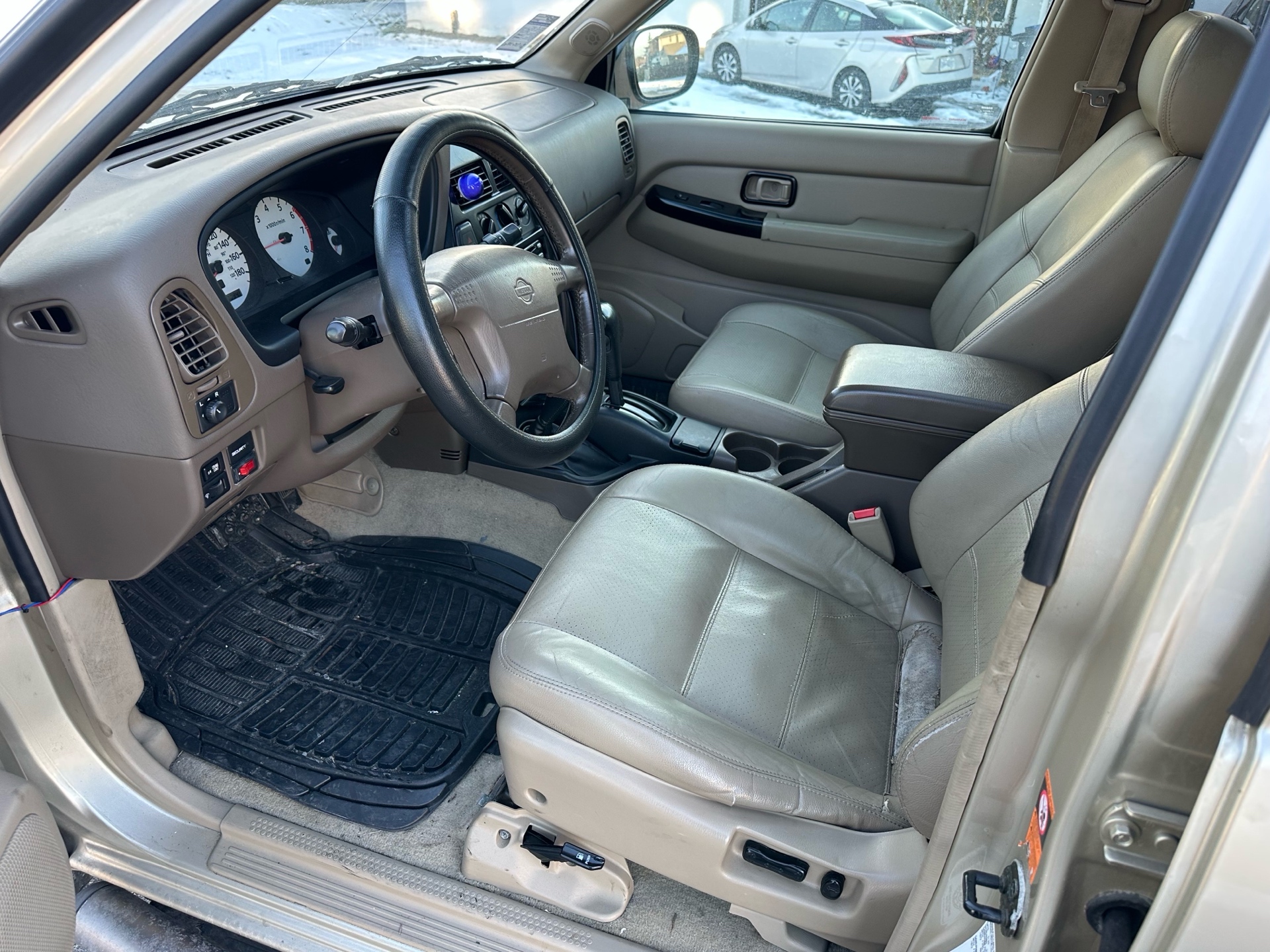 /choosesuperauto/2000-Nissan-Pathfinder-8518413268334732.jpg