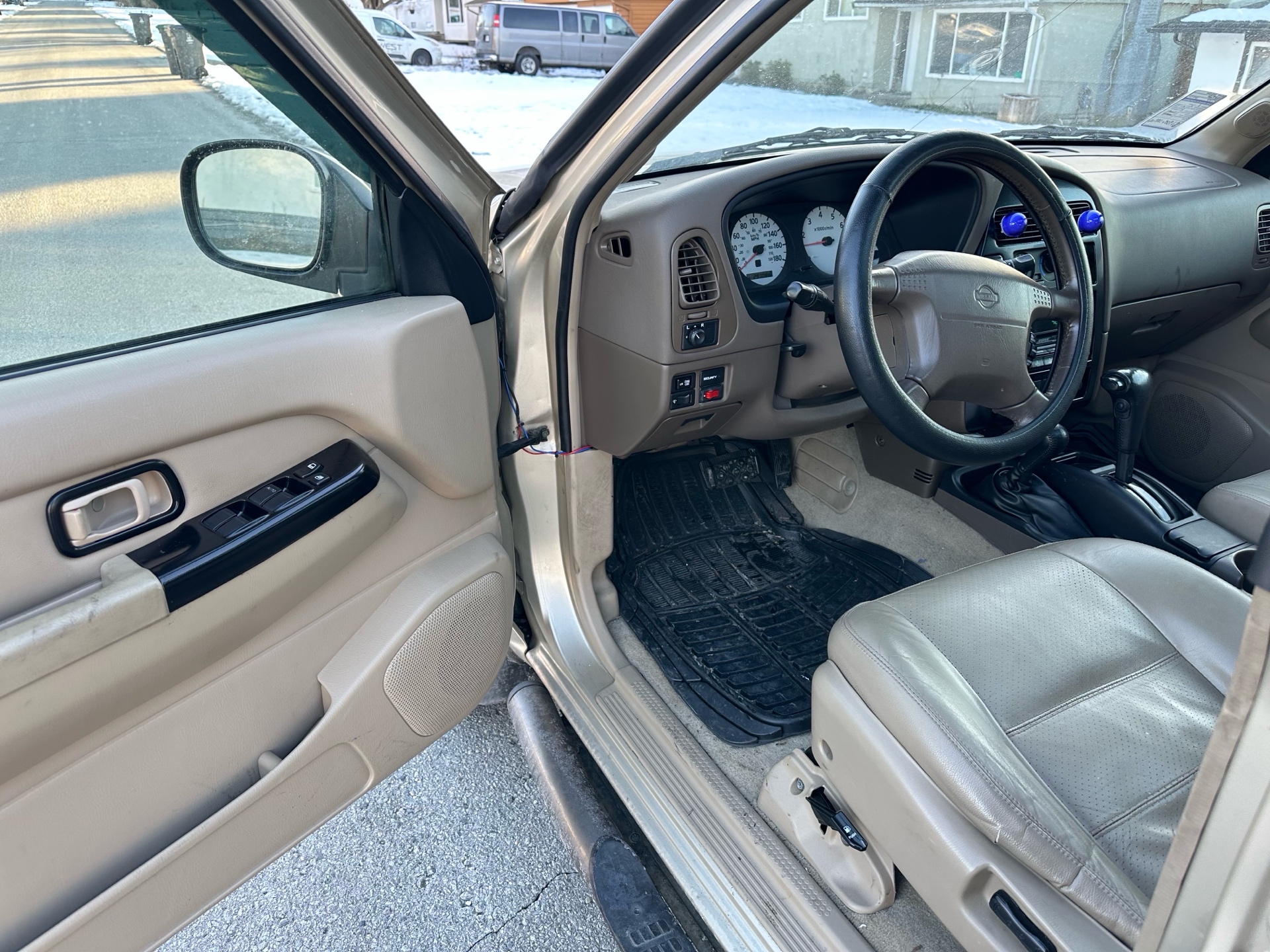 /choosesuperauto/2000-Nissan-Pathfinder-9112363268073842.jpg