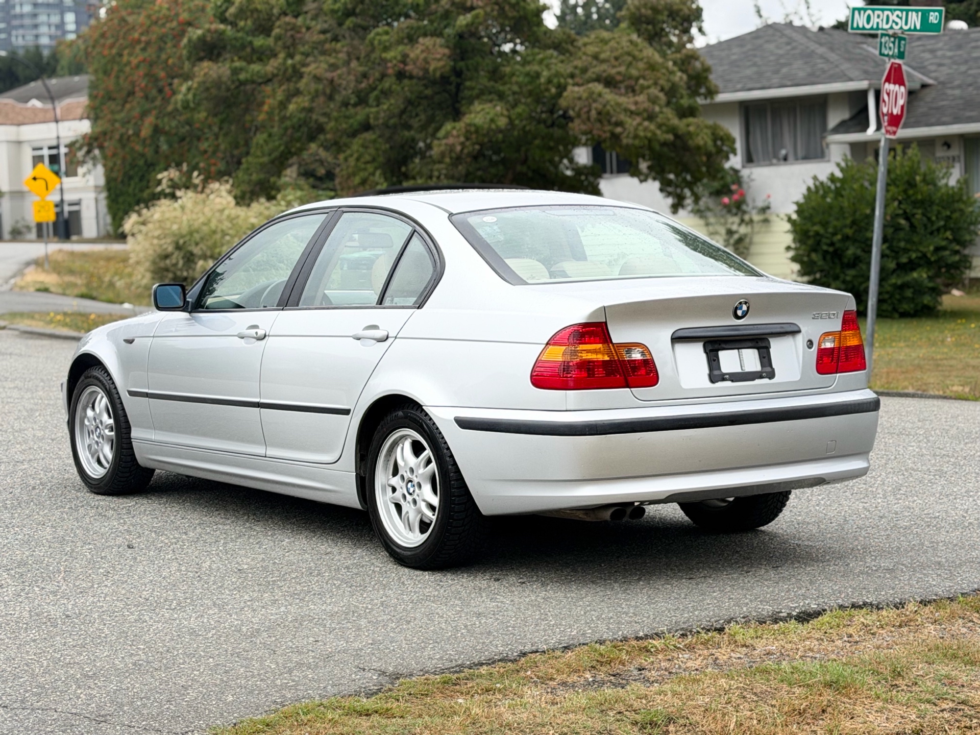 /choosesuperauto/2004-BMW-3-Series-67624230763151.jpg