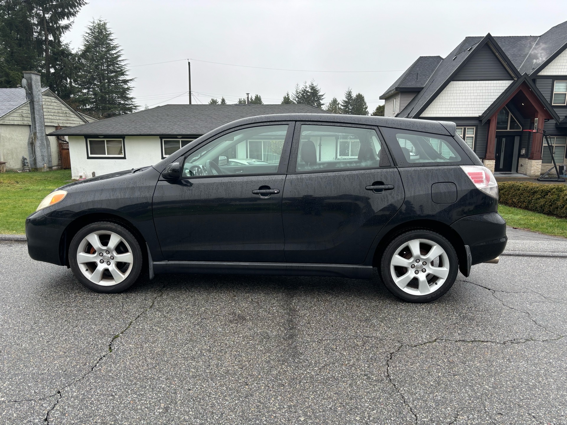 /choosesuperauto/2005-Toyota-Matrix-807878517958607.jpg
