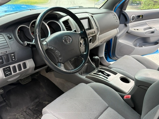 /choosesuperauto/2005-Toyota-Tacoma-8699616088085669.jpg