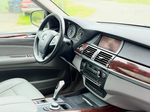 /choosesuperauto/2008-BMW-X5-3498571346078765.jpg