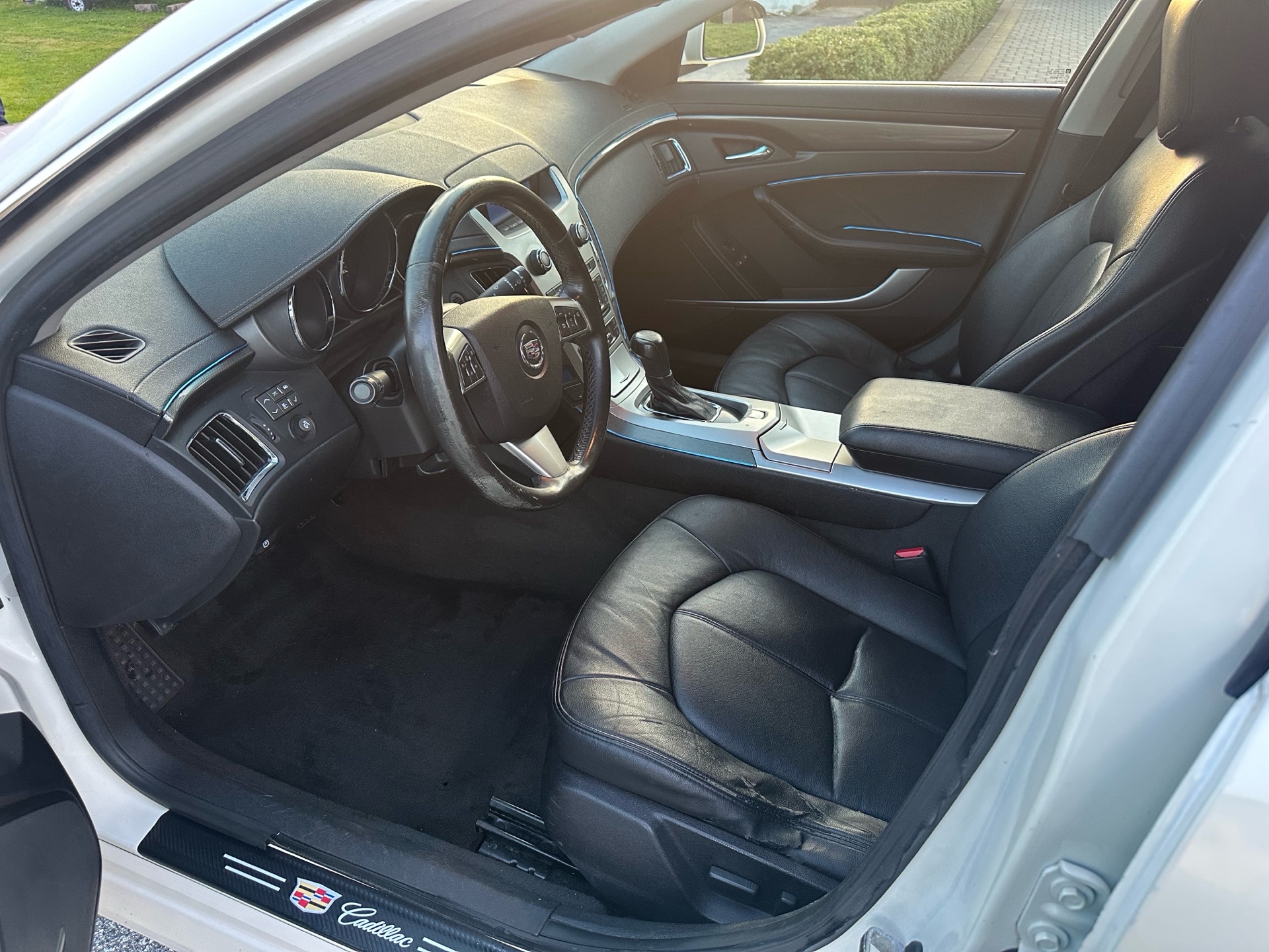 /choosesuperauto/2008-Cadillac-CTS-1123492191477169.jpg