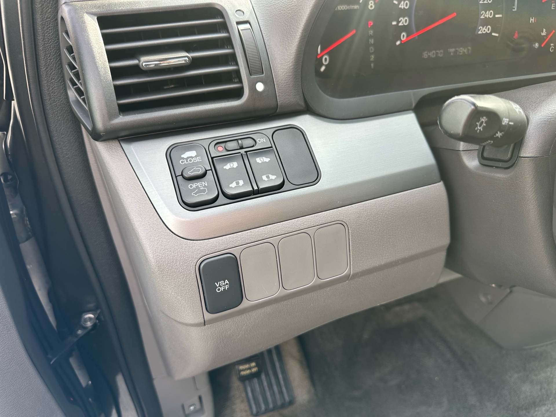 /choosesuperauto/2008-Honda-Odyssey-37379903728153296.jpg