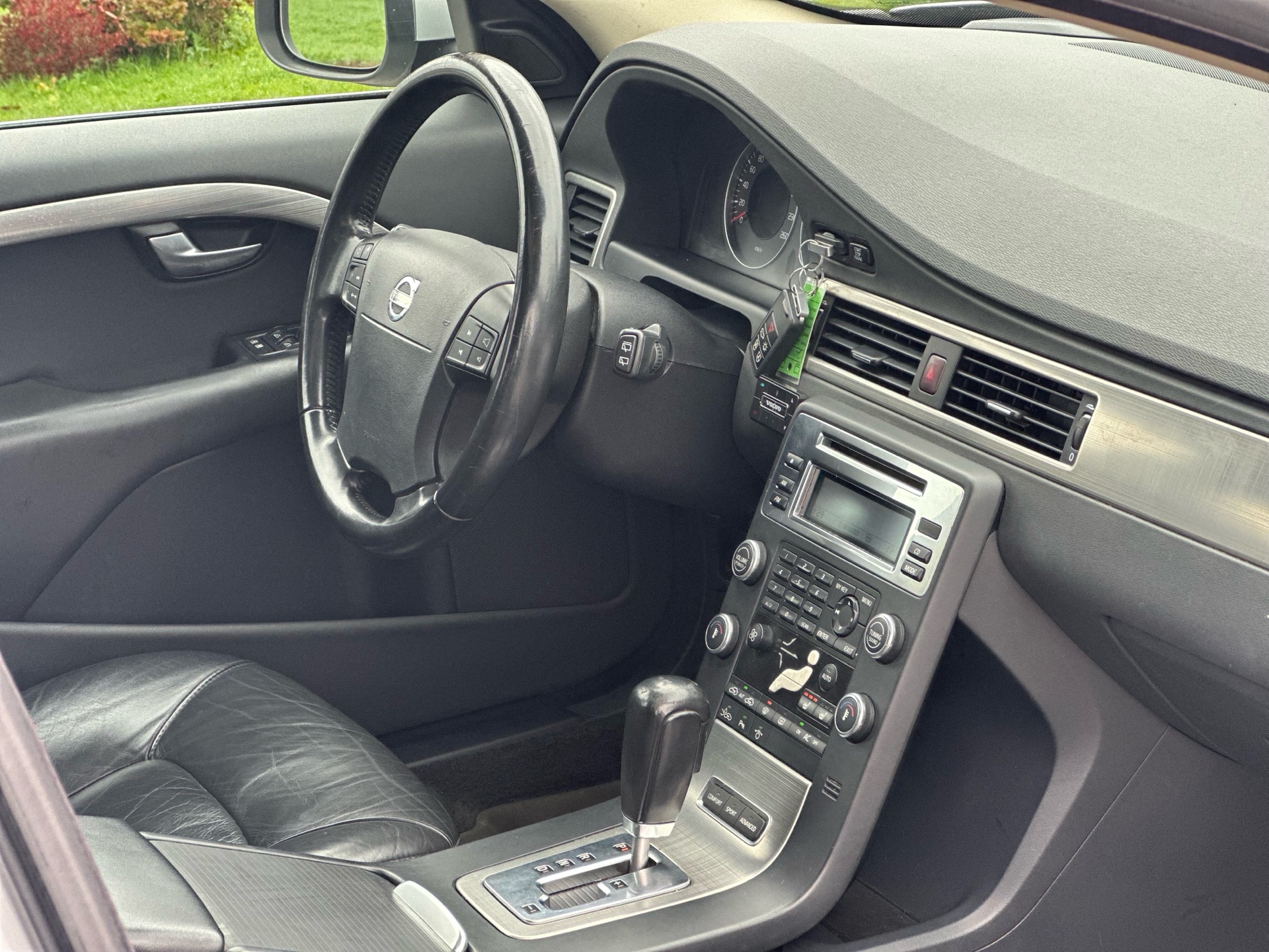 /choosesuperauto/2008-Volvo-V70-7151649406774856.jpg