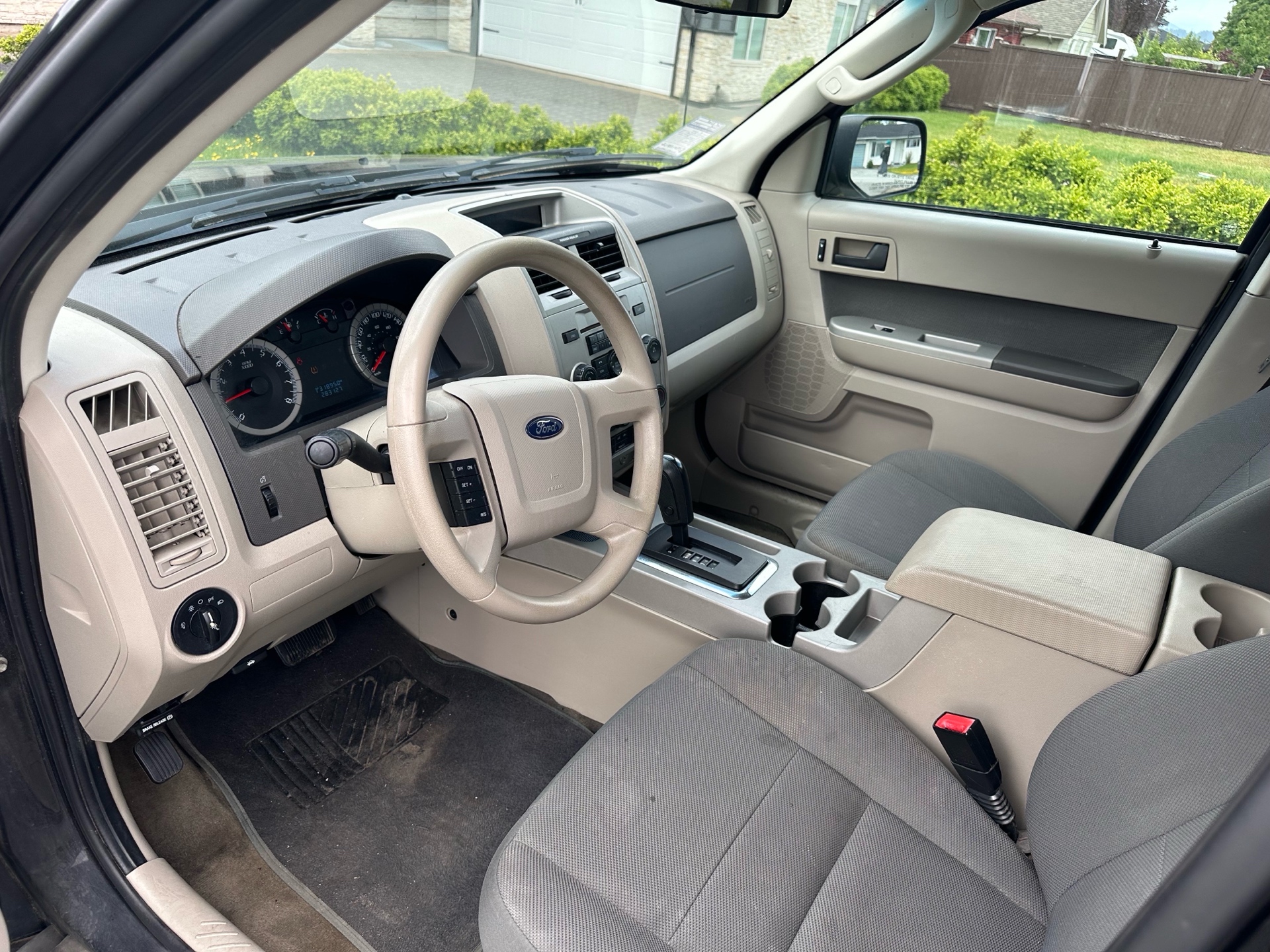 /choosesuperauto/2009-Ford-Escape-17683823010894972.jpg