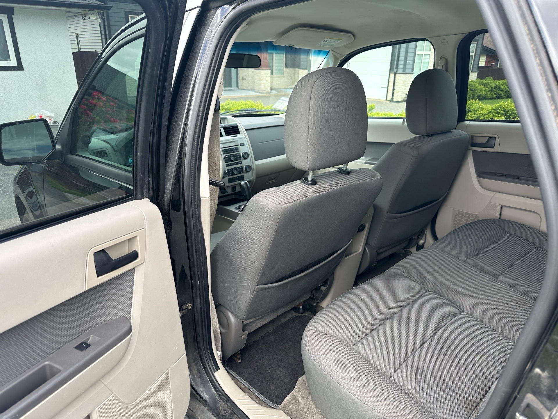 /choosesuperauto/2009-Ford-Escape-801064785632065.jpg