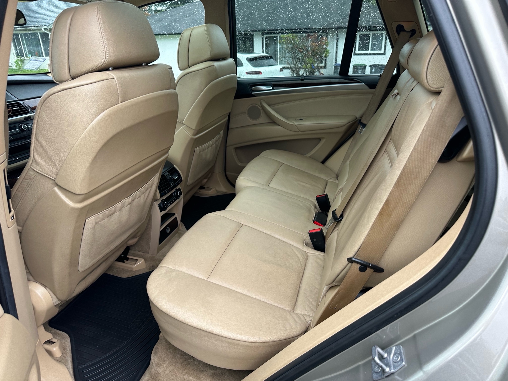 /choosesuperauto/2010-BMW-X5-4770456393063798.jpg