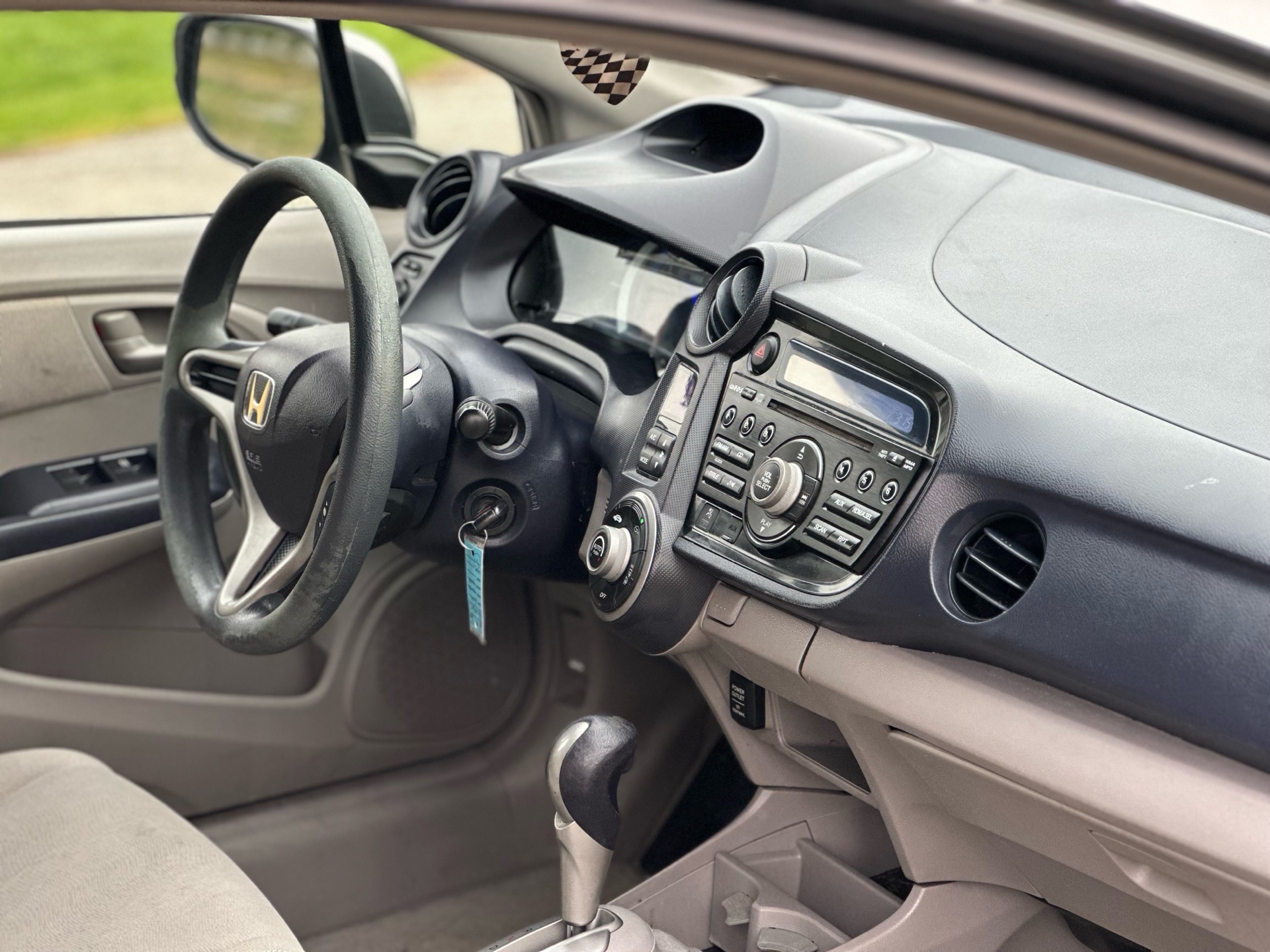 /choosesuperauto/2010-Honda-Insight-09019644711297747.jpg
