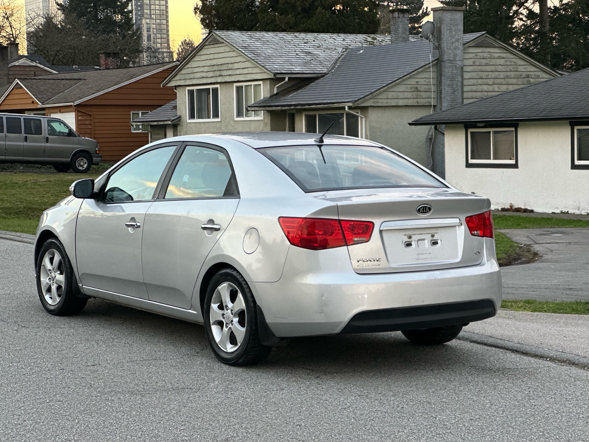 /choosesuperauto/2010-Kia-Forte-9564198364573488.jpg