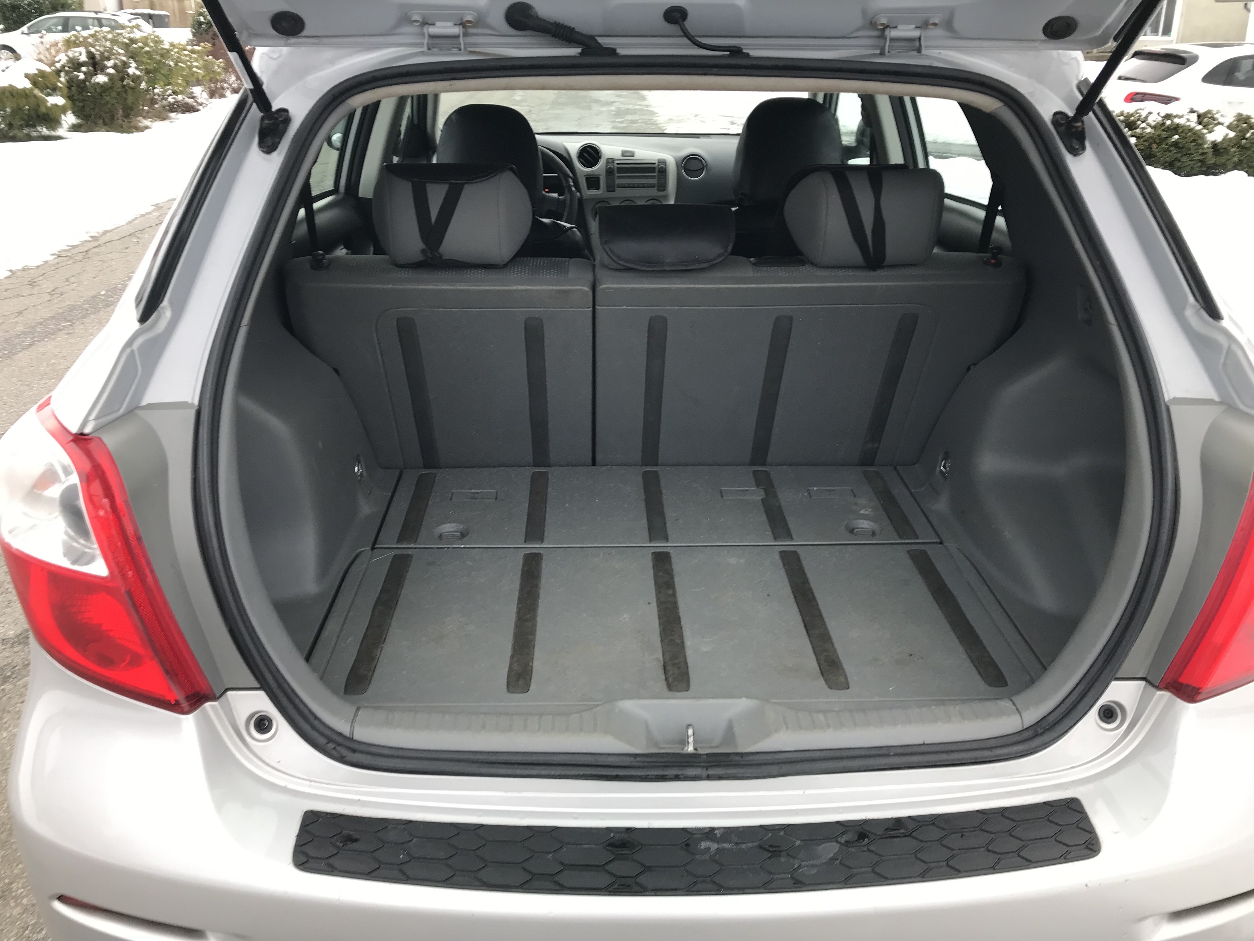 /choosesuperauto/2010-Toyota-Matrix-007434712893852113.jpg