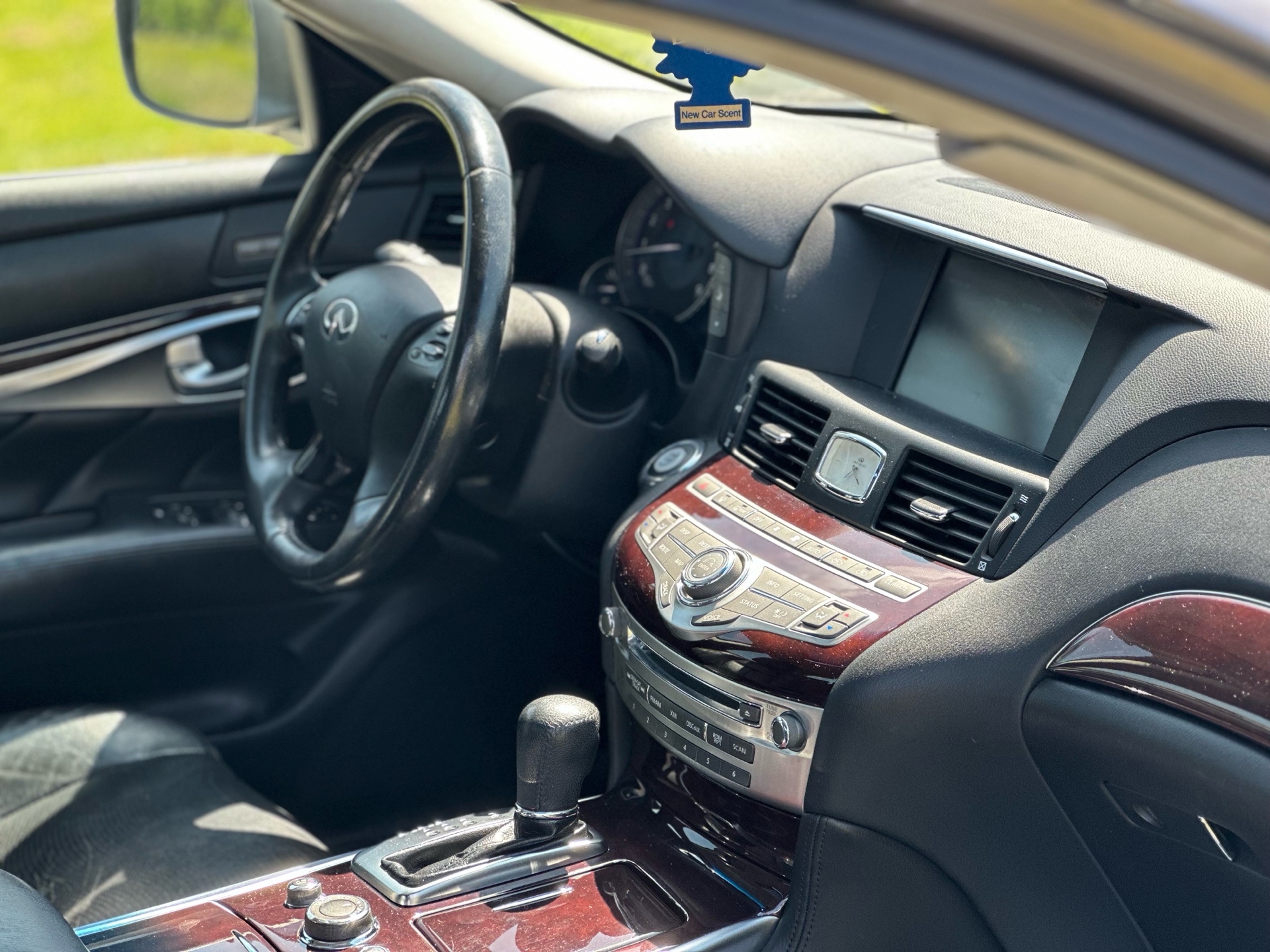 /choosesuperauto/2011-INFINITI-M37-4915772840979171.jpg