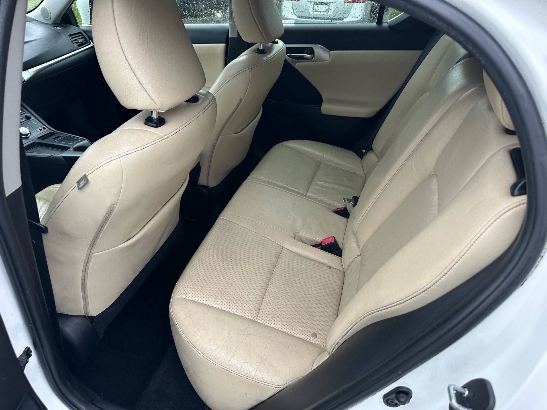 /choosesuperauto/2011-Lexus-CT200h-5886569218195319.jpg
