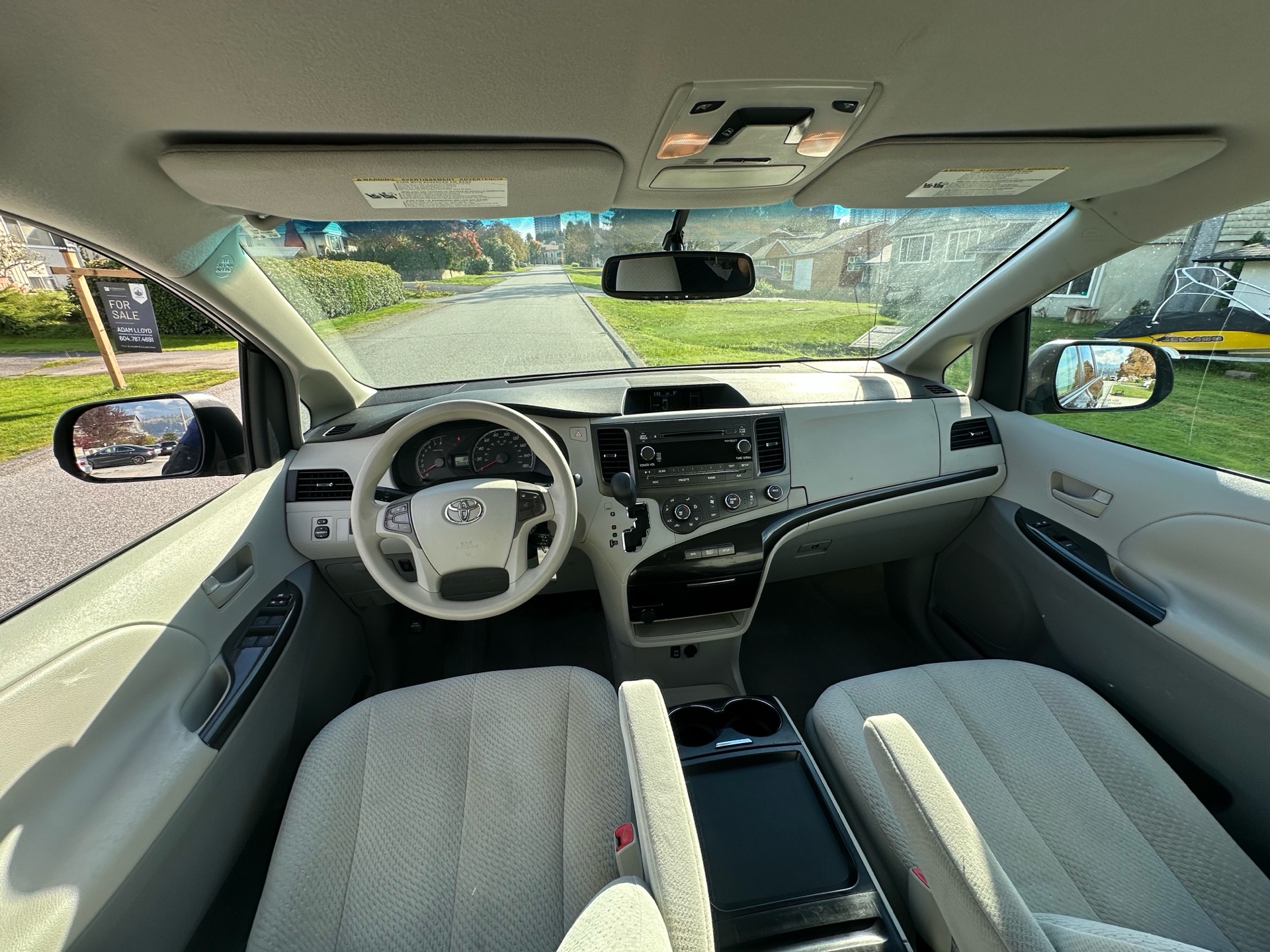 /choosesuperauto/2011-Toyota-Sienna-07284865804466611.jpg