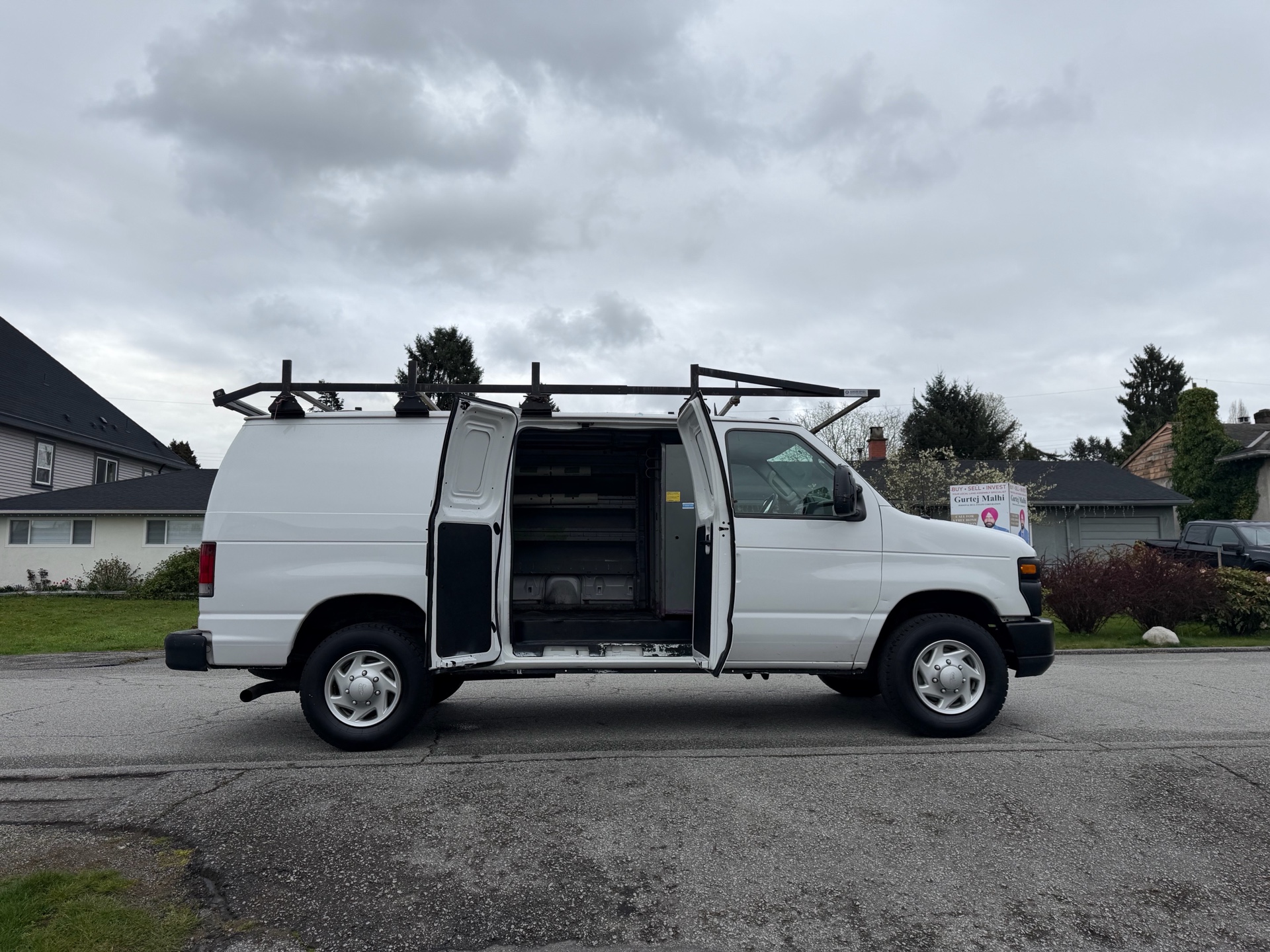 /choosesuperauto/2012-Ford-Econoline-10770251657541086.jpg