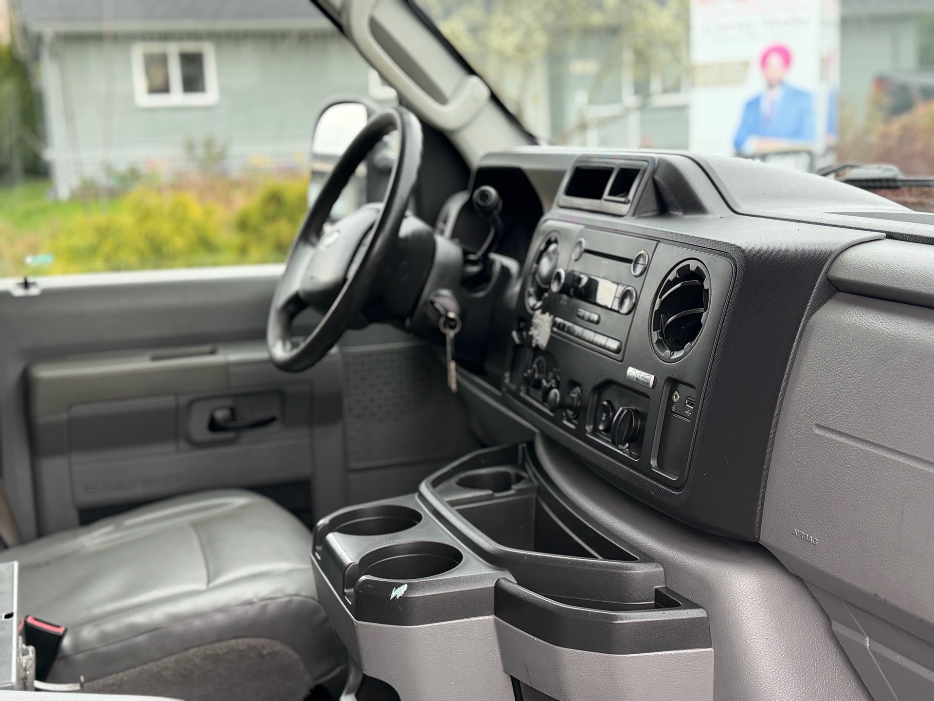 /choosesuperauto/2012-Ford-Econoline-4277227978531346.jpg