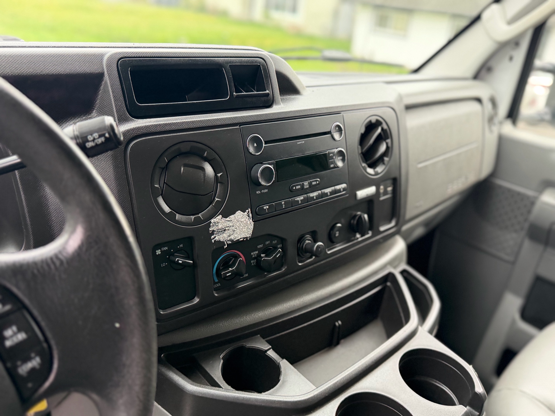 /choosesuperauto/2012-Ford-Econoline-9428352157334166.jpg