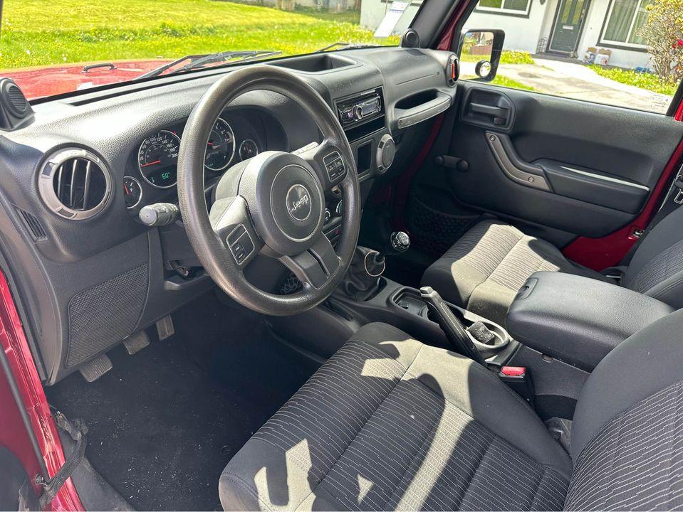 /choosesuperauto/2012-Jeep-Wrangler-12806224215235407.jpg