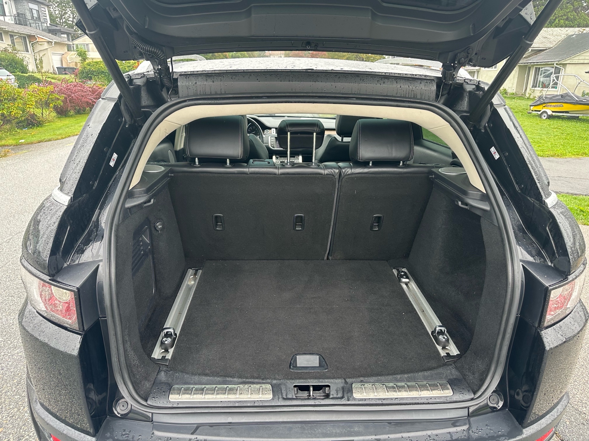 /choosesuperauto/2012-LandRover-RangeRover-517747329140412.jpg