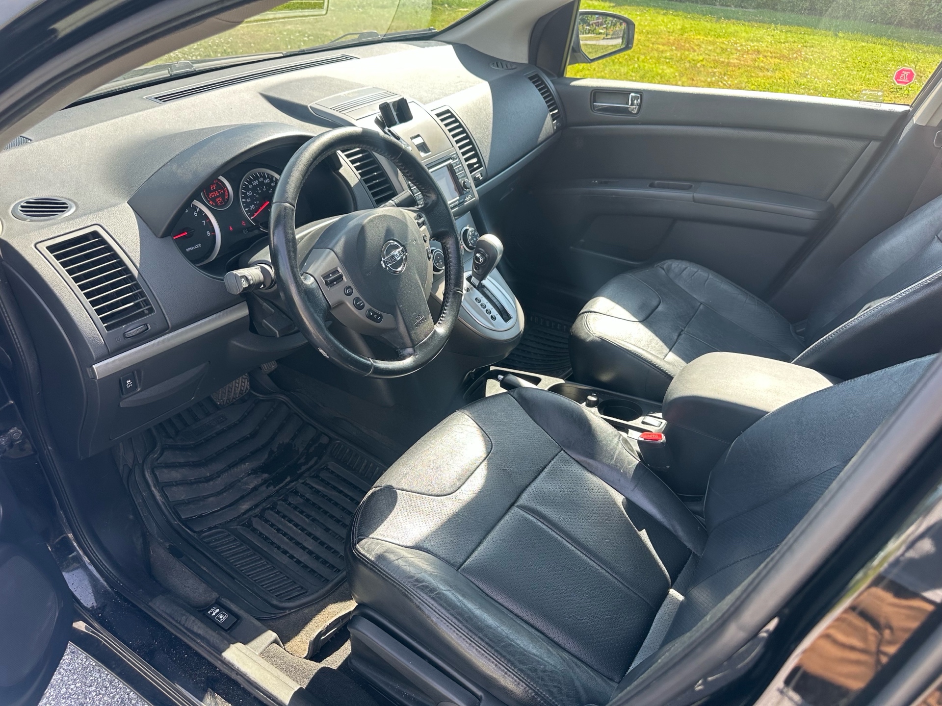 /choosesuperauto/2012-Nissan-Sentra-12098463747247856.jpg
