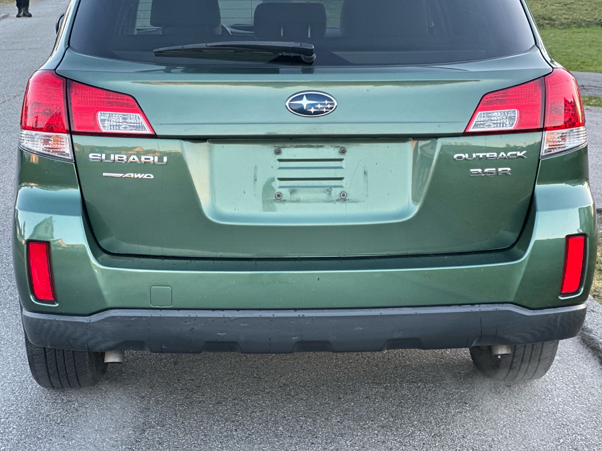/choosesuperauto/2012-Subaru-Outback-8493619207381504.jpg