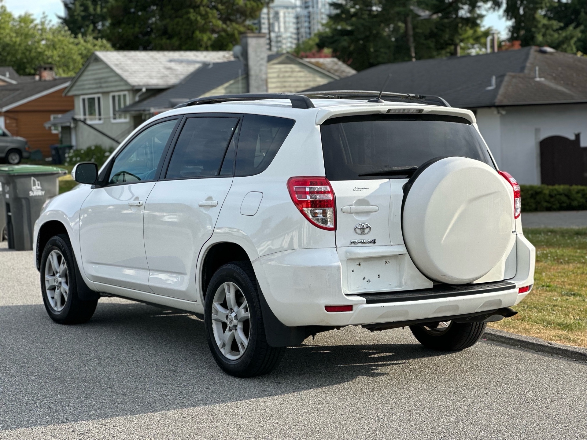 /choosesuperauto/2012-Toyota-RAV4-24309636571686966.jpg