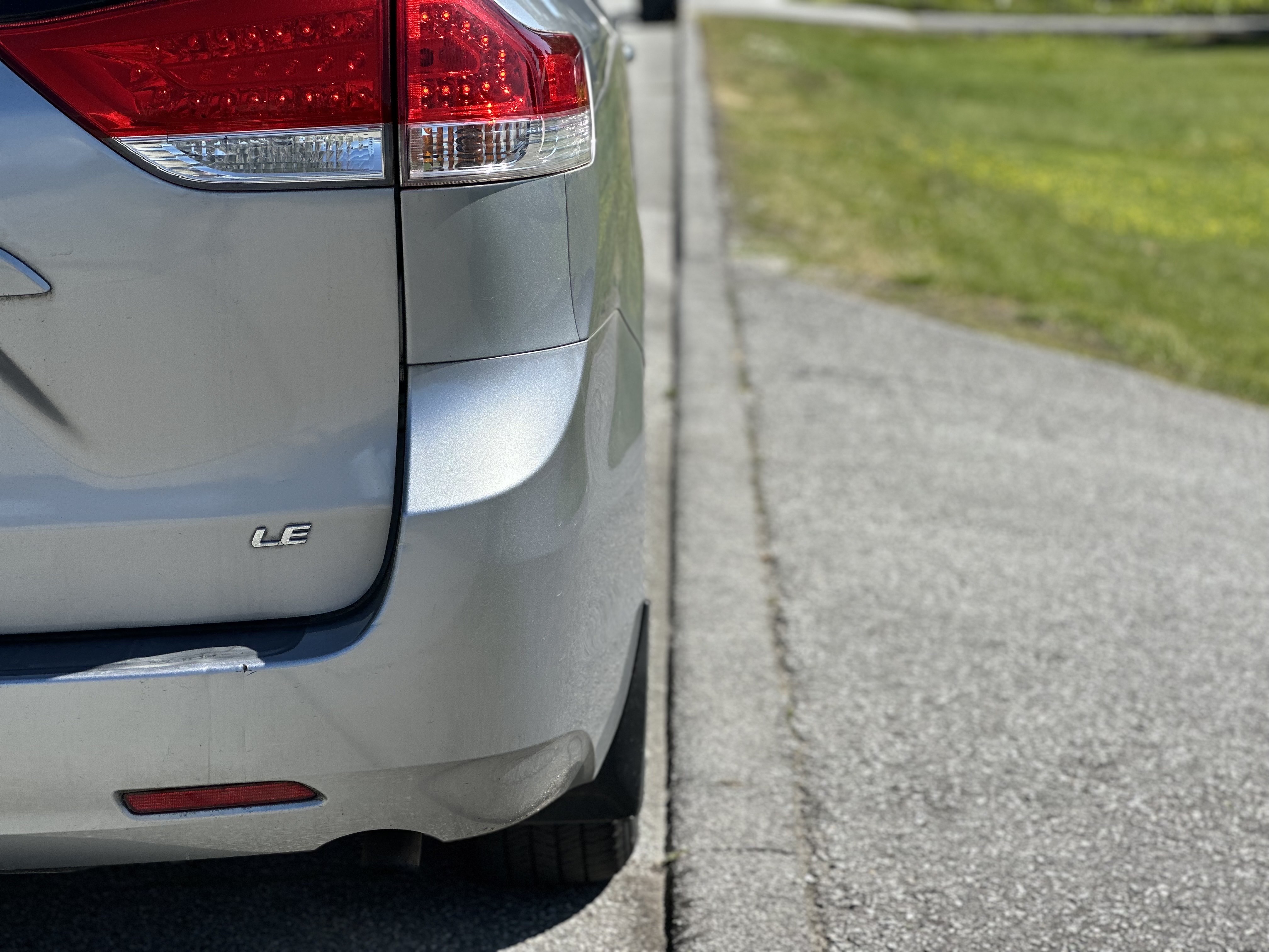 /choosesuperauto/2012-Toyota-Sienna-6739544937990705.jpg