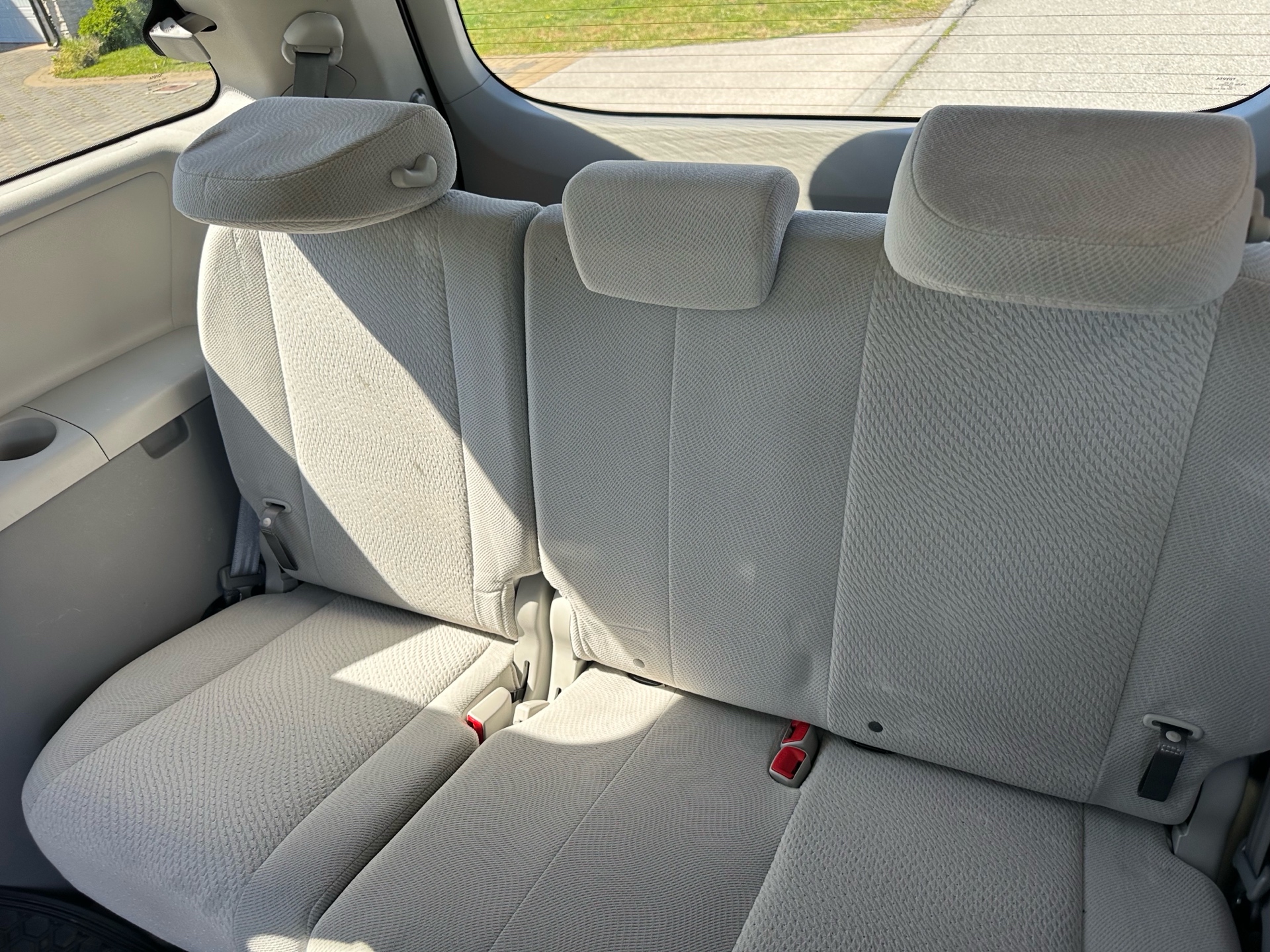 /choosesuperauto/2012-Toyota-Sienna-7249063877257012.jpg