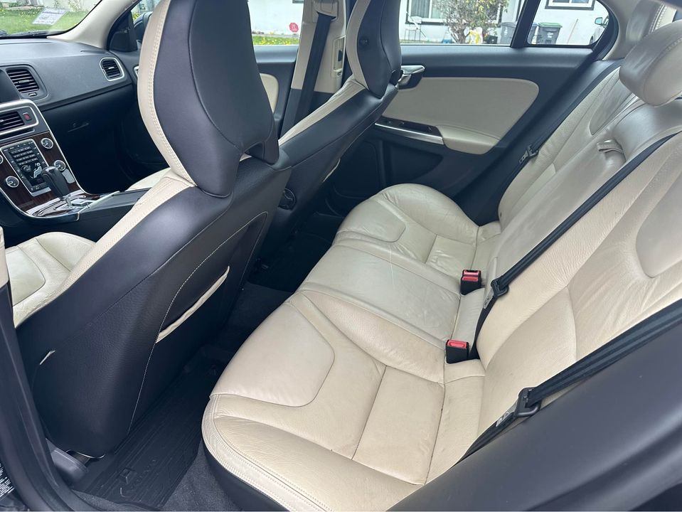 /choosesuperauto/2012-Volvo-S60-5764677044114253.jpg