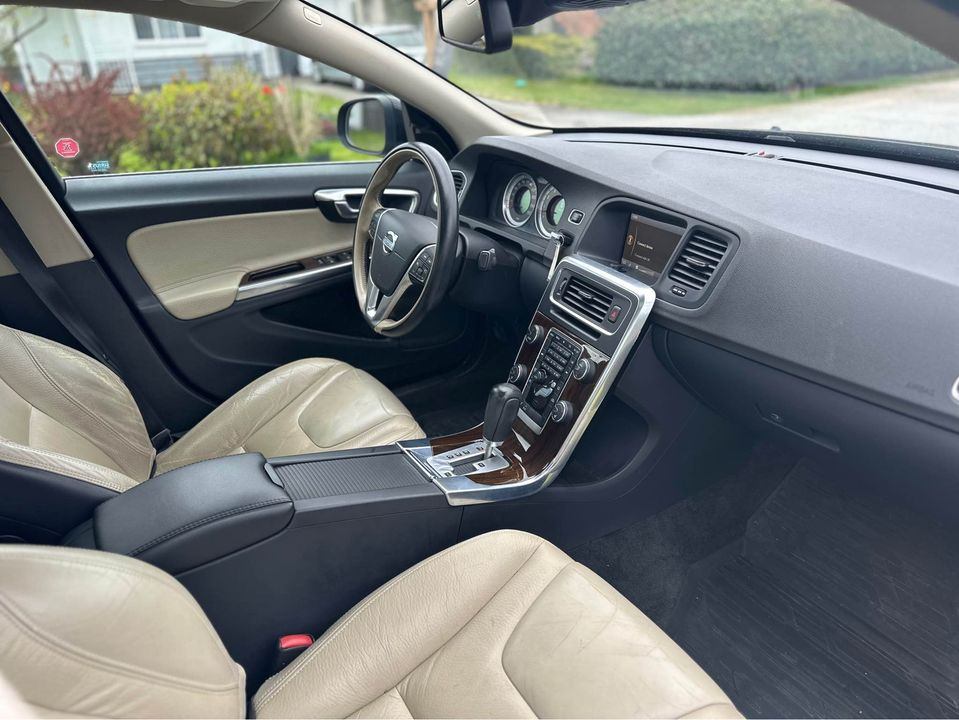 /choosesuperauto/2012-Volvo-S60-5820202617023049.jpg