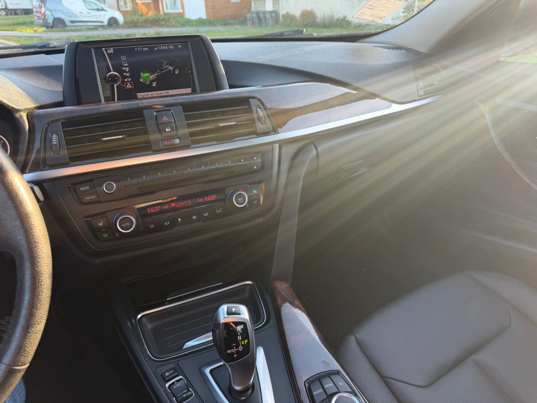 /choosesuperauto/2013-BMW-3-Series-21364545623645803.jpg