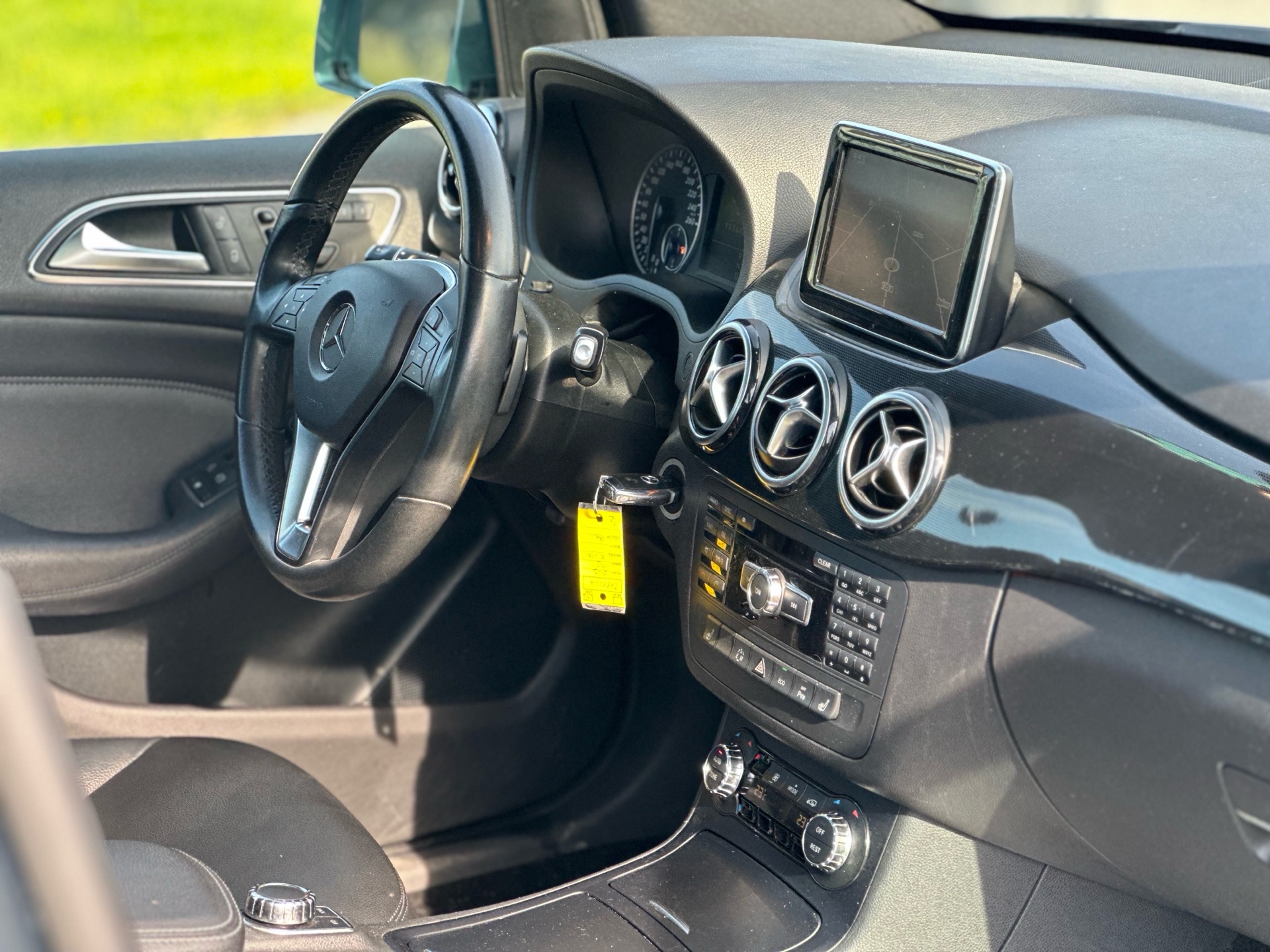 /choosesuperauto/2013-Mercedes-Benz-B-Class-4006480176770233.jpg