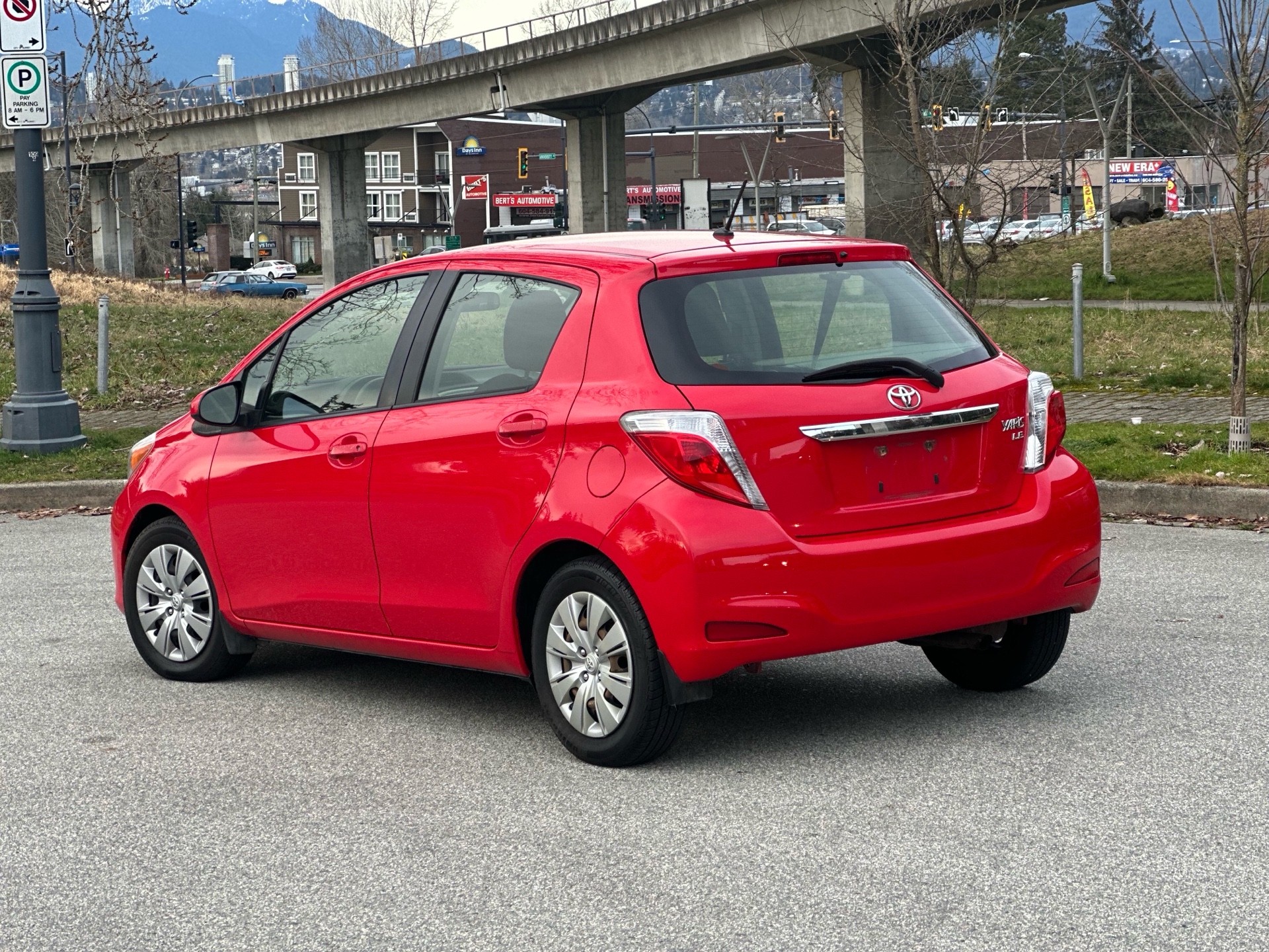 /choosesuperauto/2013-Toyota-Yaris-2608088217268991.jpg