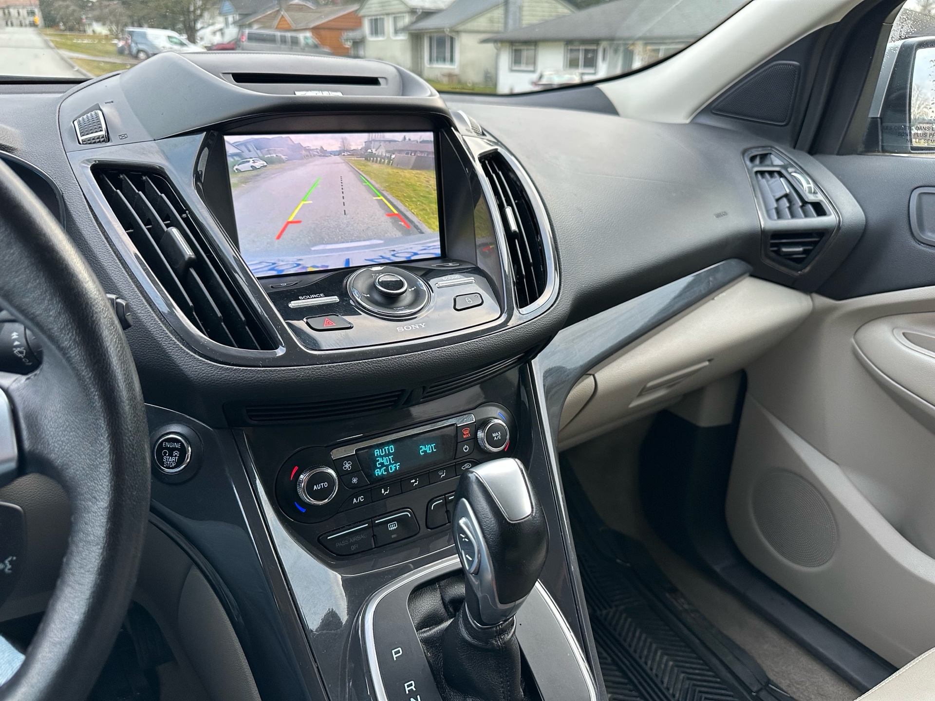/choosesuperauto/2014-Ford-Escape-13299880567793143.jpg