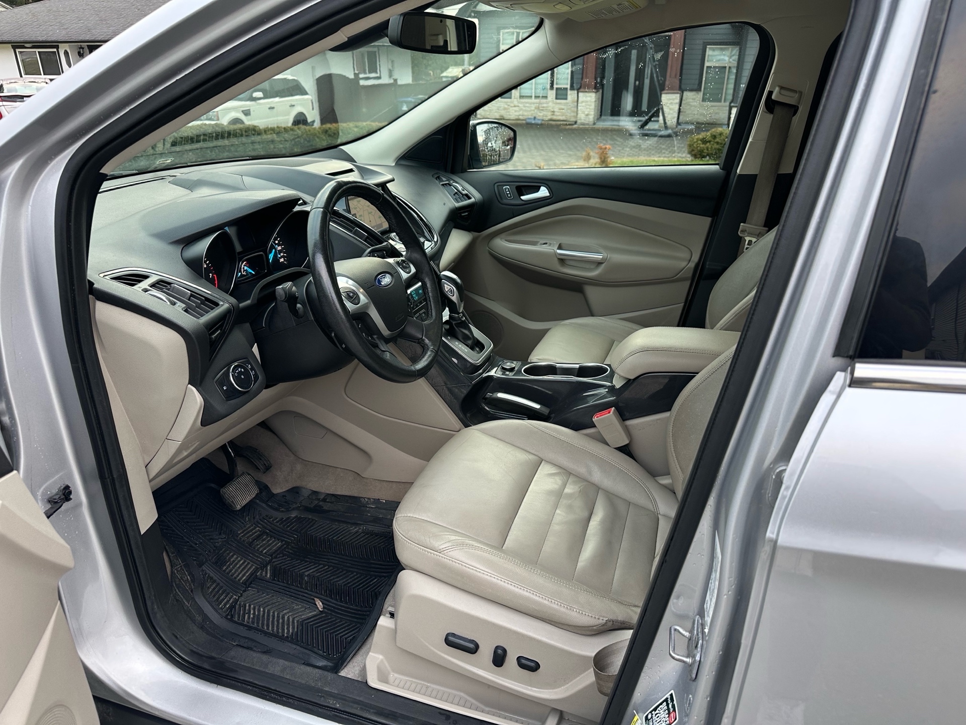 /choosesuperauto/2014-Ford-Escape-4973723037965436.jpg