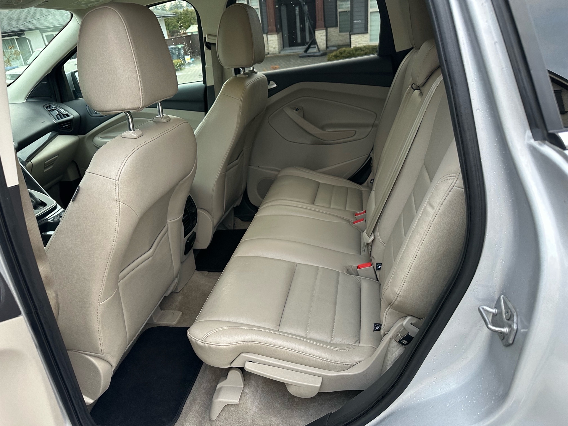 /choosesuperauto/2014-Ford-Escape-523443221579184.jpg
